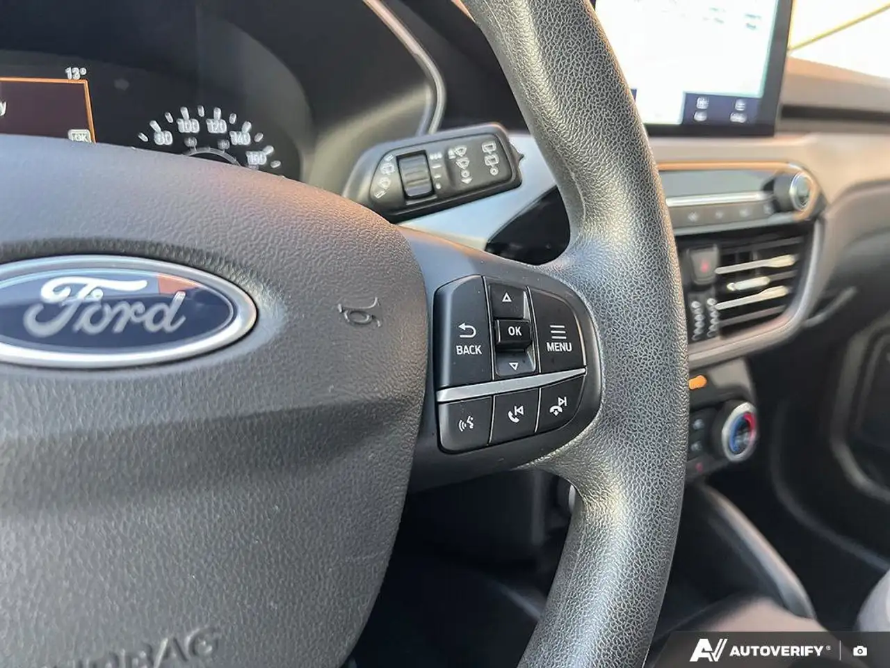 Ford Escape снимка Ford Escape