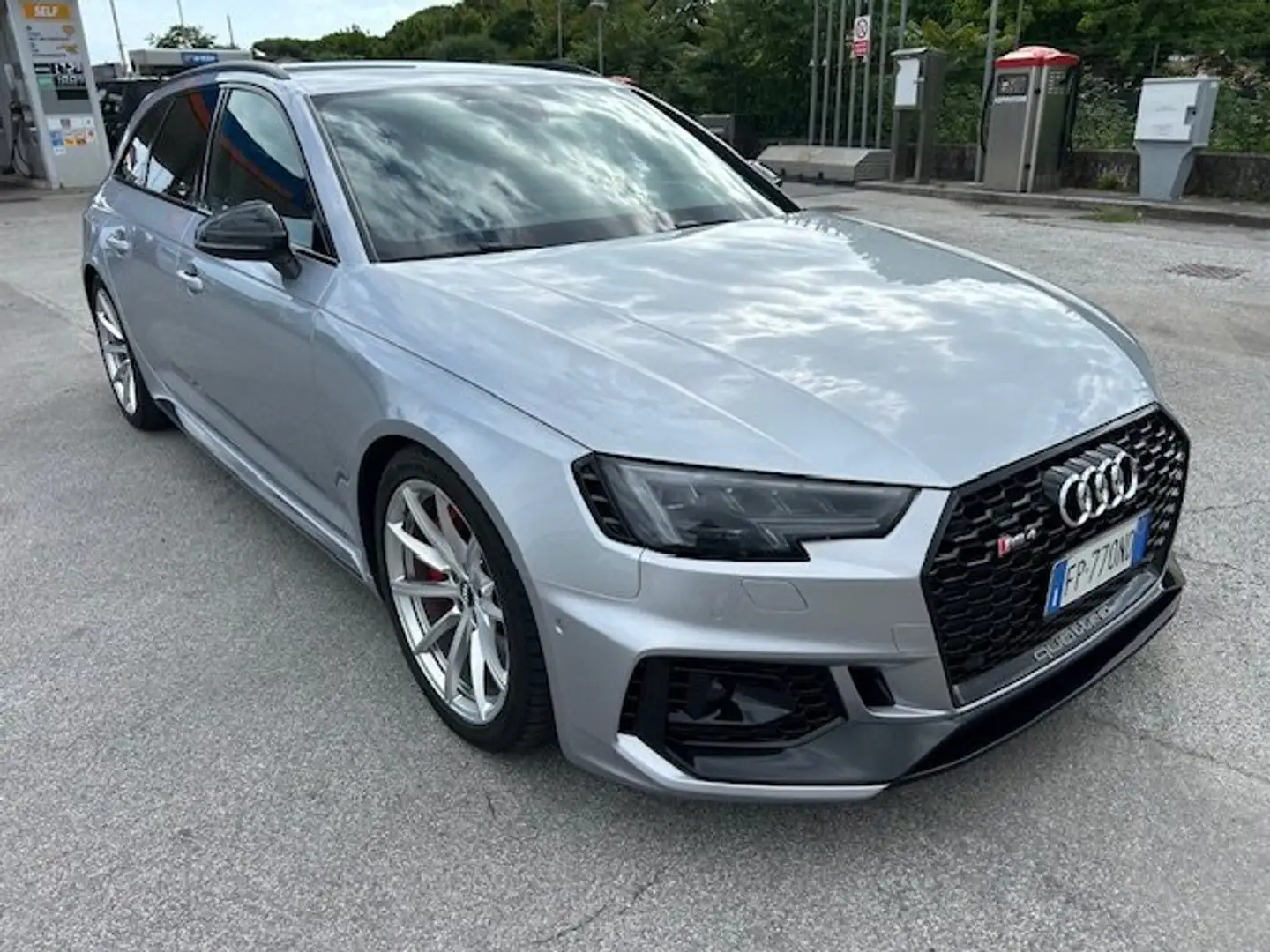 Audi RS4 Avant 2.9 tfsi Exclusive quattro 450cv 89900 km Grigio - 1