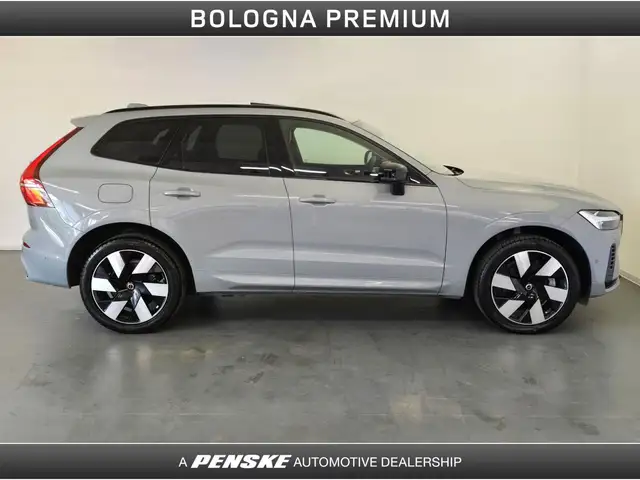 Volvo XC60 view 6