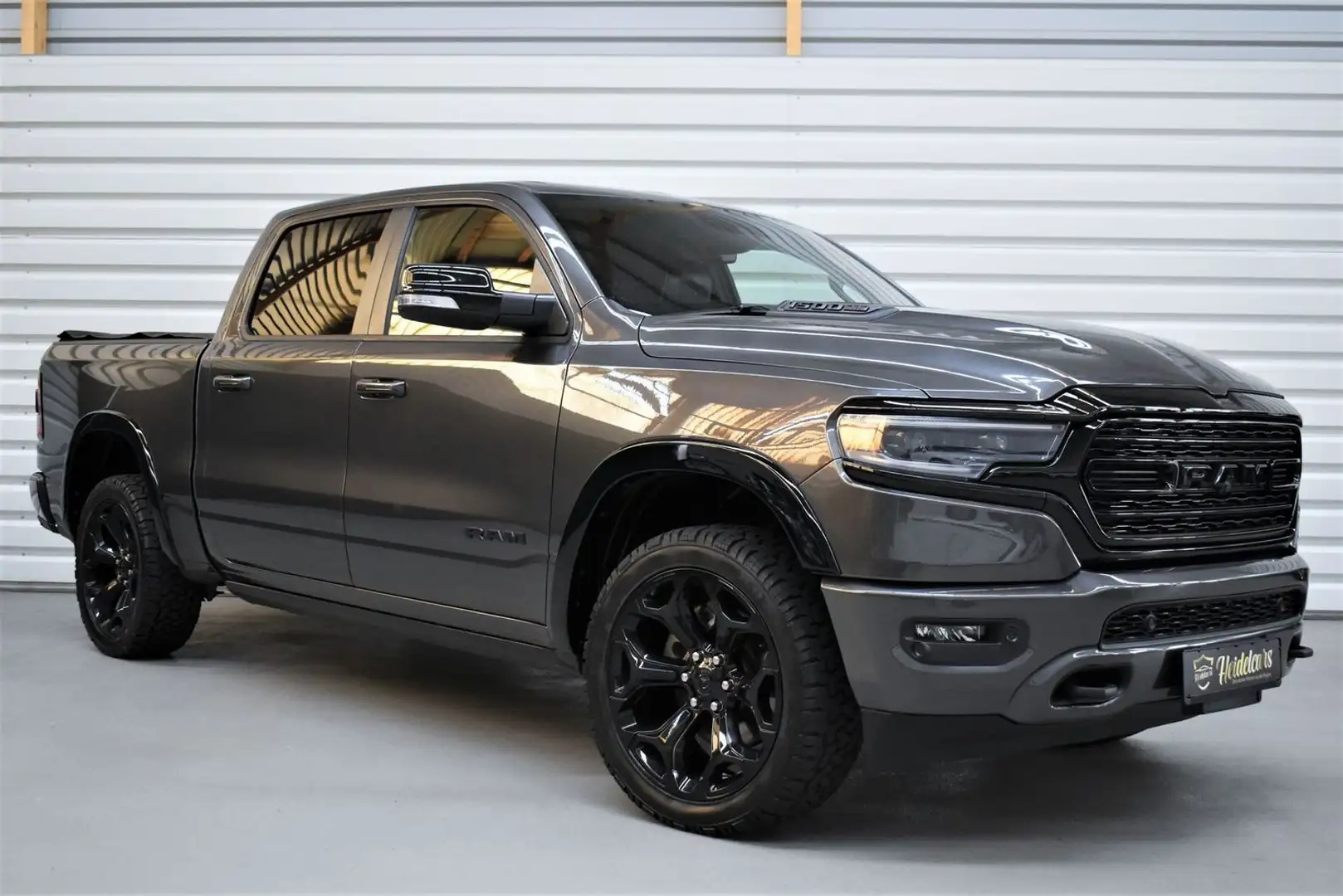 Dodge RAM 3.0 CRD Limited HUD*PANO*LUFT*LED*H&K*SITZBELÜFT Grau - 1