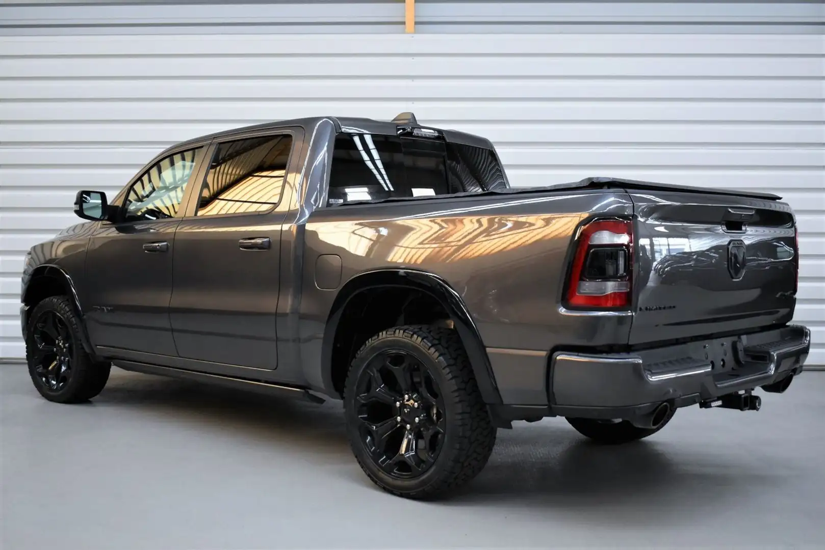 Dodge RAM 3.0 CRD Limited PANO*LUFT*LED*H&K*SITZBELÜFT Grau - 2