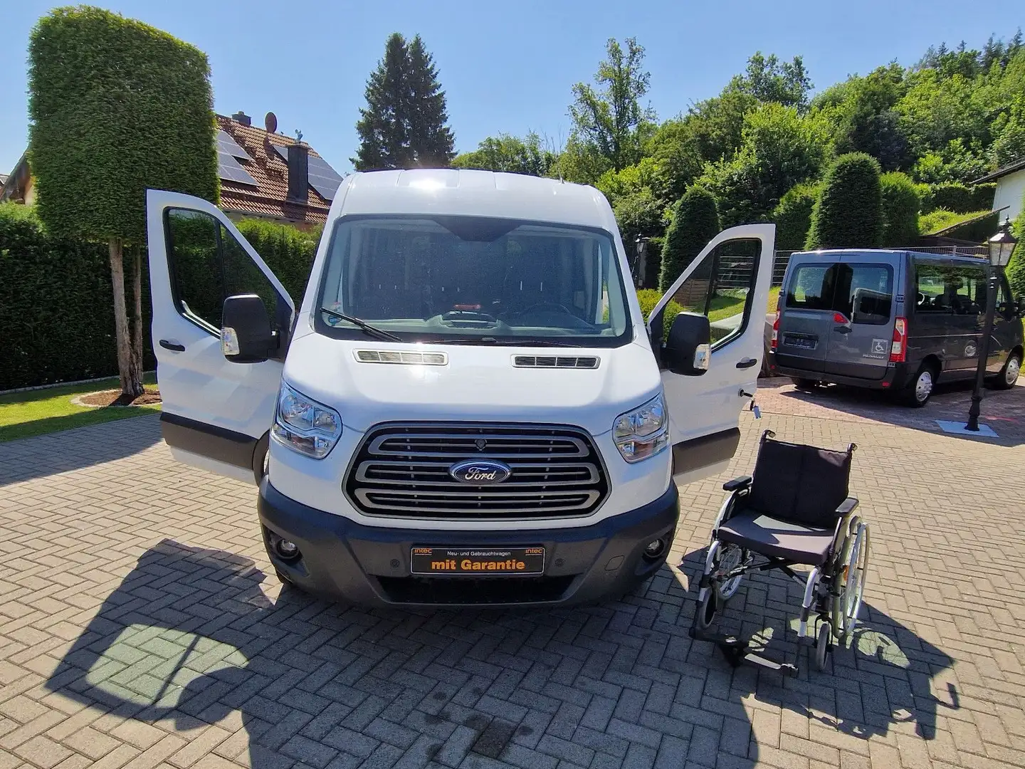 Ford Transit Kombi 350 L3 Trend*BGG*6Sitzer*el.Rampe* Weiß - 2