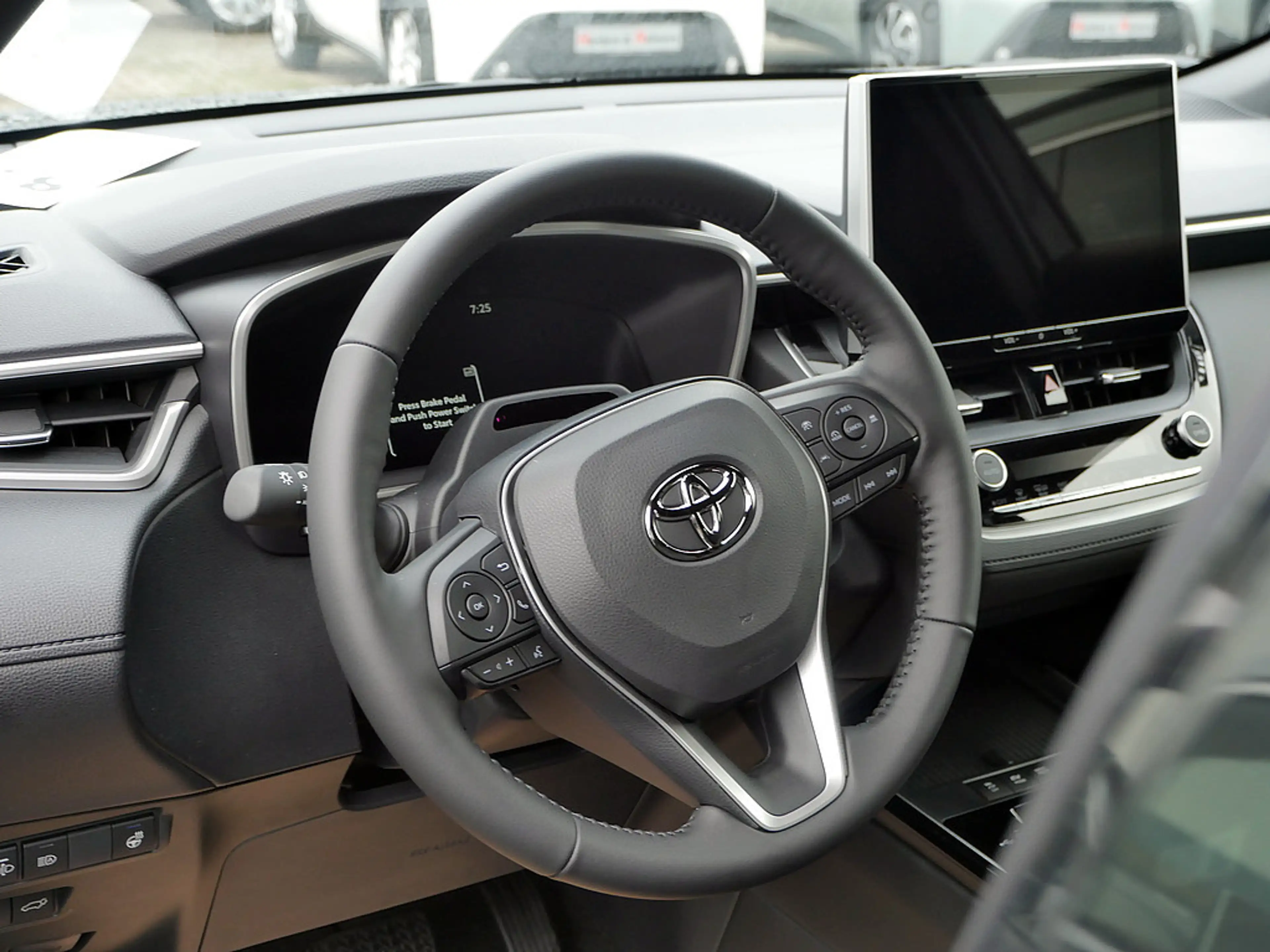 Toyota Corolla Cross 1.8 Hybrid Teamplayer — photo 13