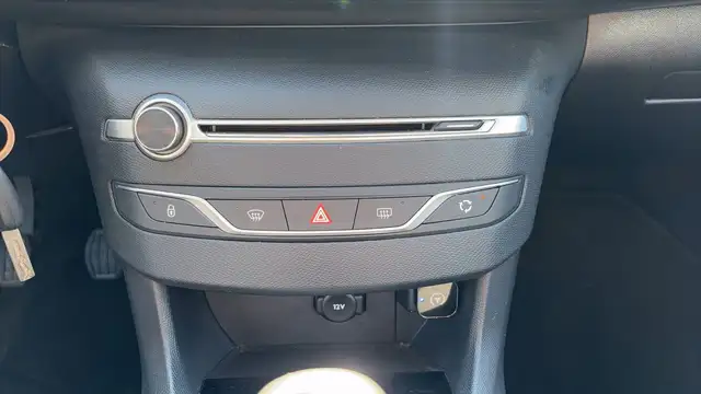 Peugeot Unknown Model view 13