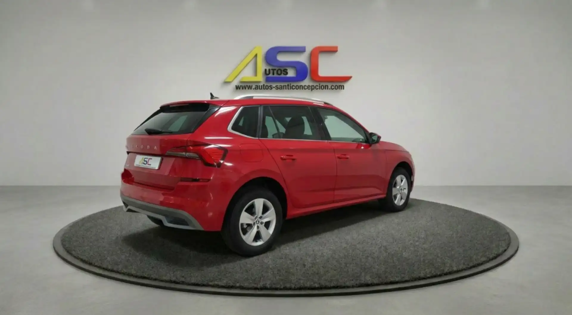 Skoda Kamiq Todoterreno Manual de 5 Puertas Rojo - 2