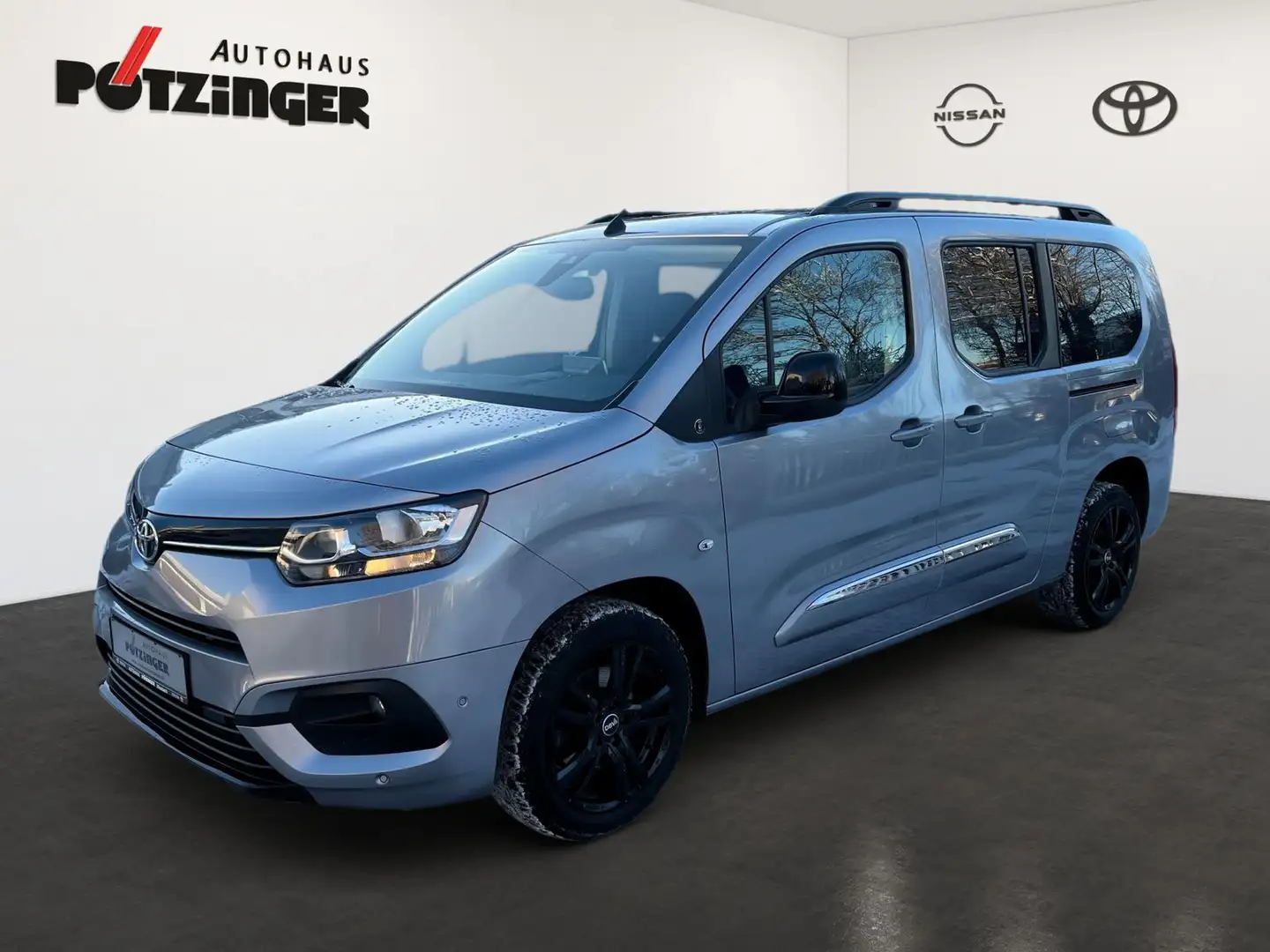 Toyota Proace Verso 1.2T Team D L2 AT,Navi,Comfort Silber - 1