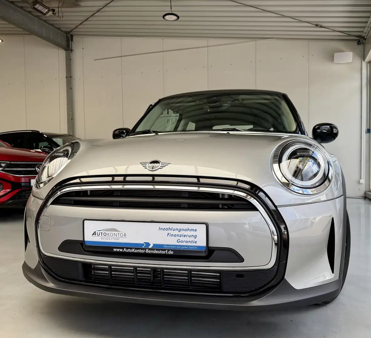MINI Cooper Sport Autom.. *LED *Kamera *CarPlay *Tempomat Silber - 1