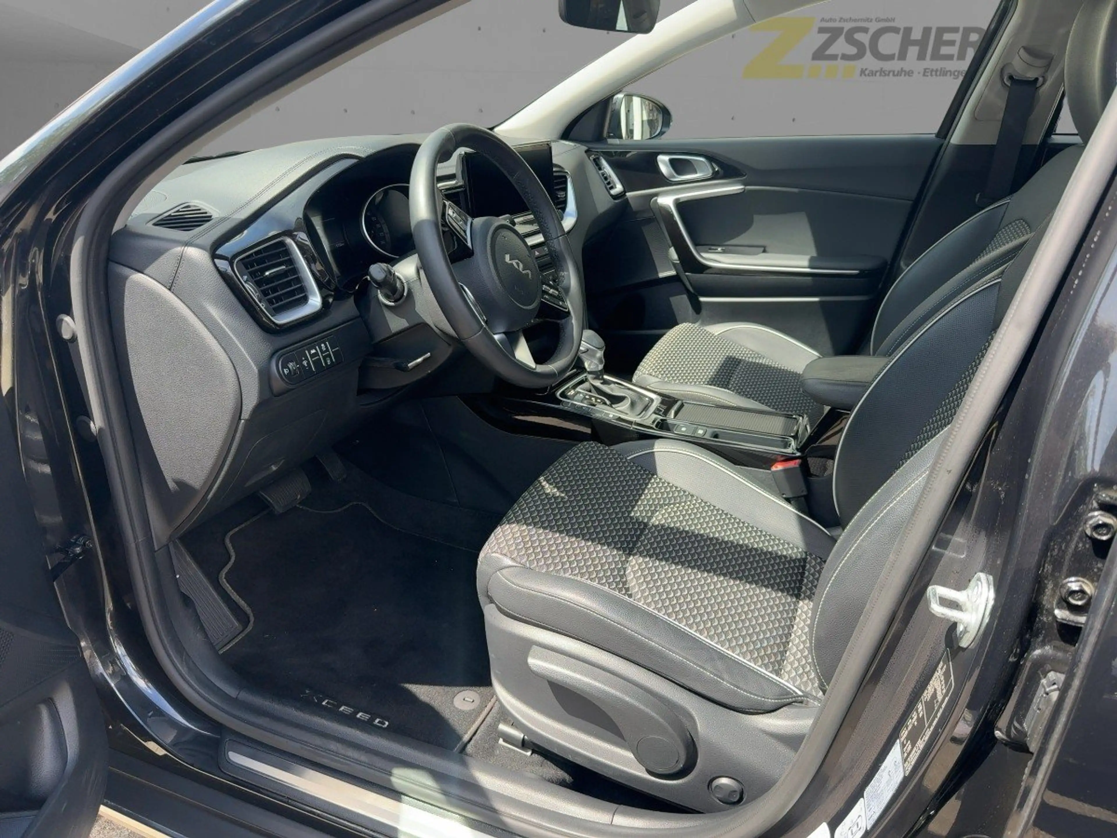 Kia XCeed 1.5T DCT VISION LED NAVI KAMERA SHZ PDC ALU — photo 6