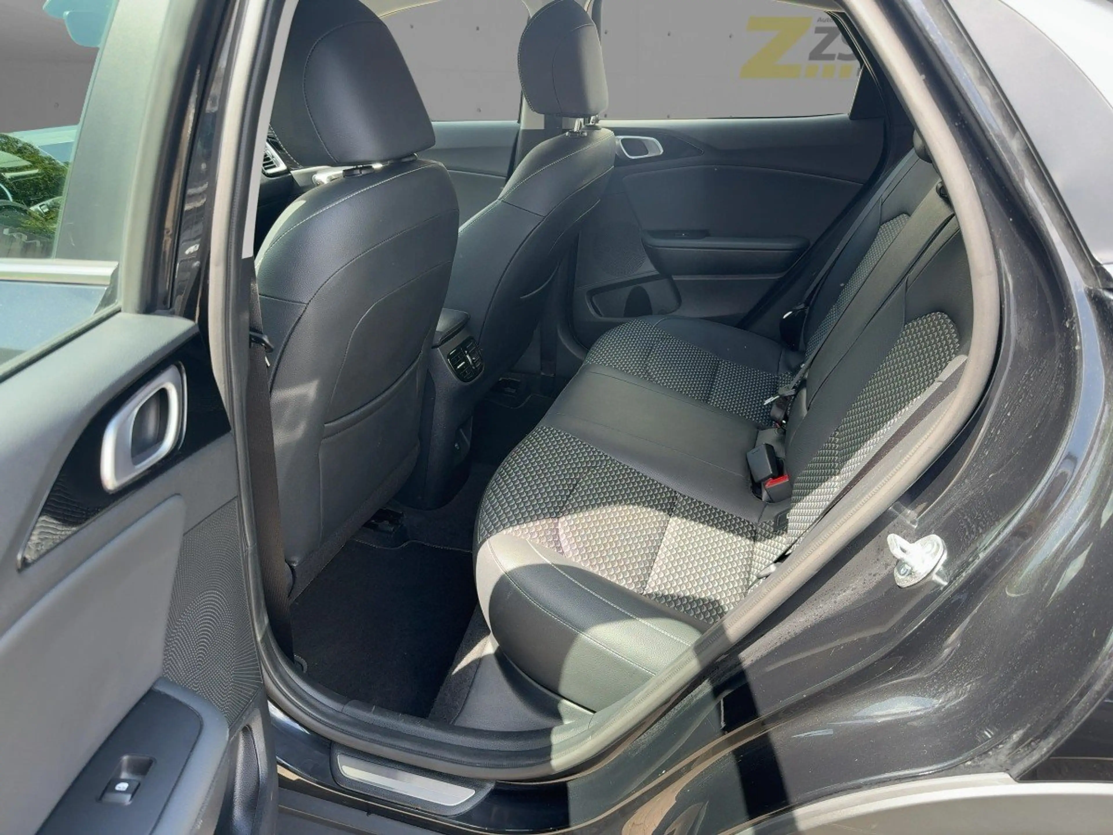 Kia XCeed 1.5T DCT VISION LED NAVI KAMERA SHZ PDC ALU — photo 7