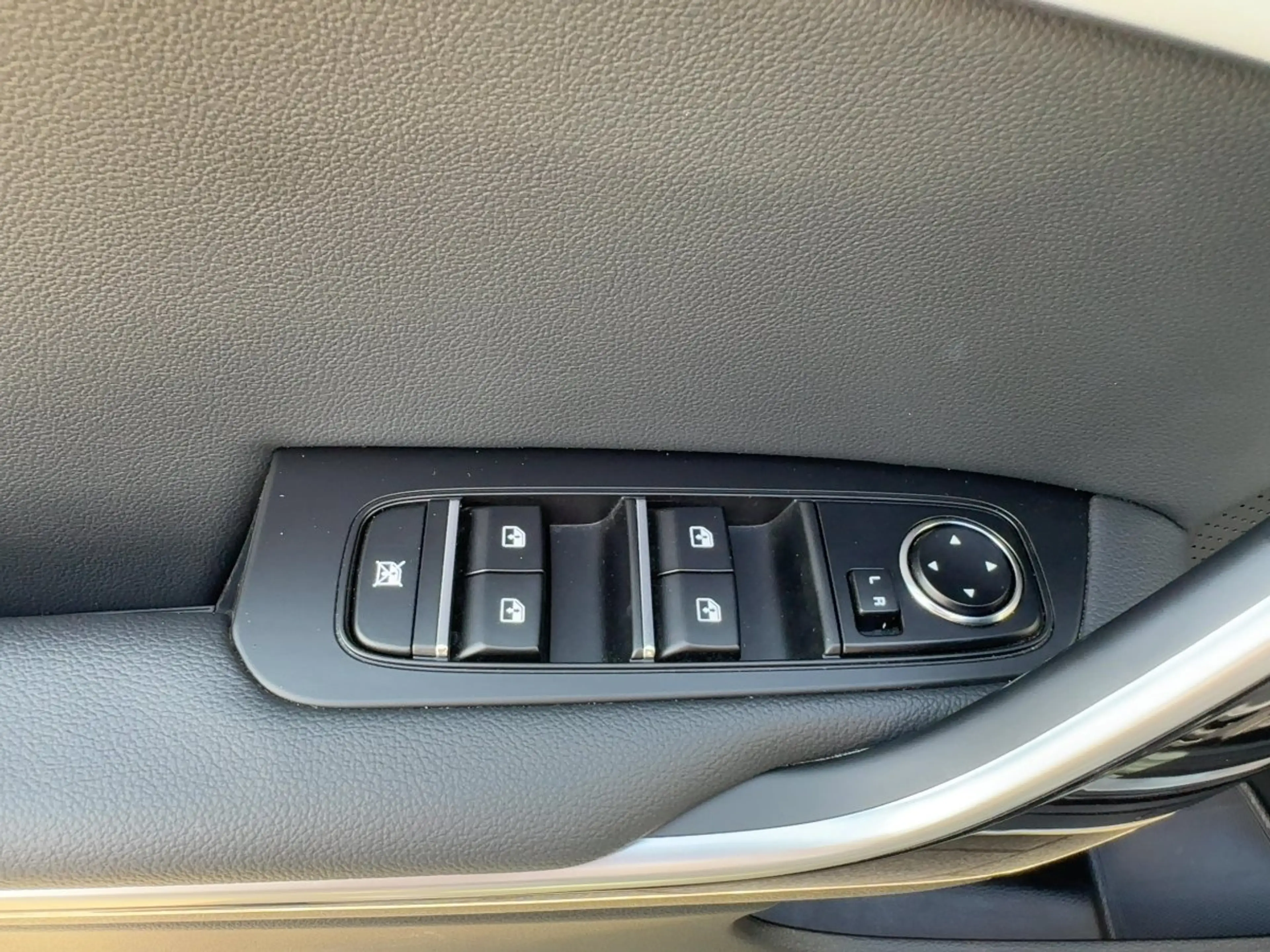 Kia XCeed 1.5T DCT VISION LED NAVI KAMERA SHZ PDC ALU — photo 13