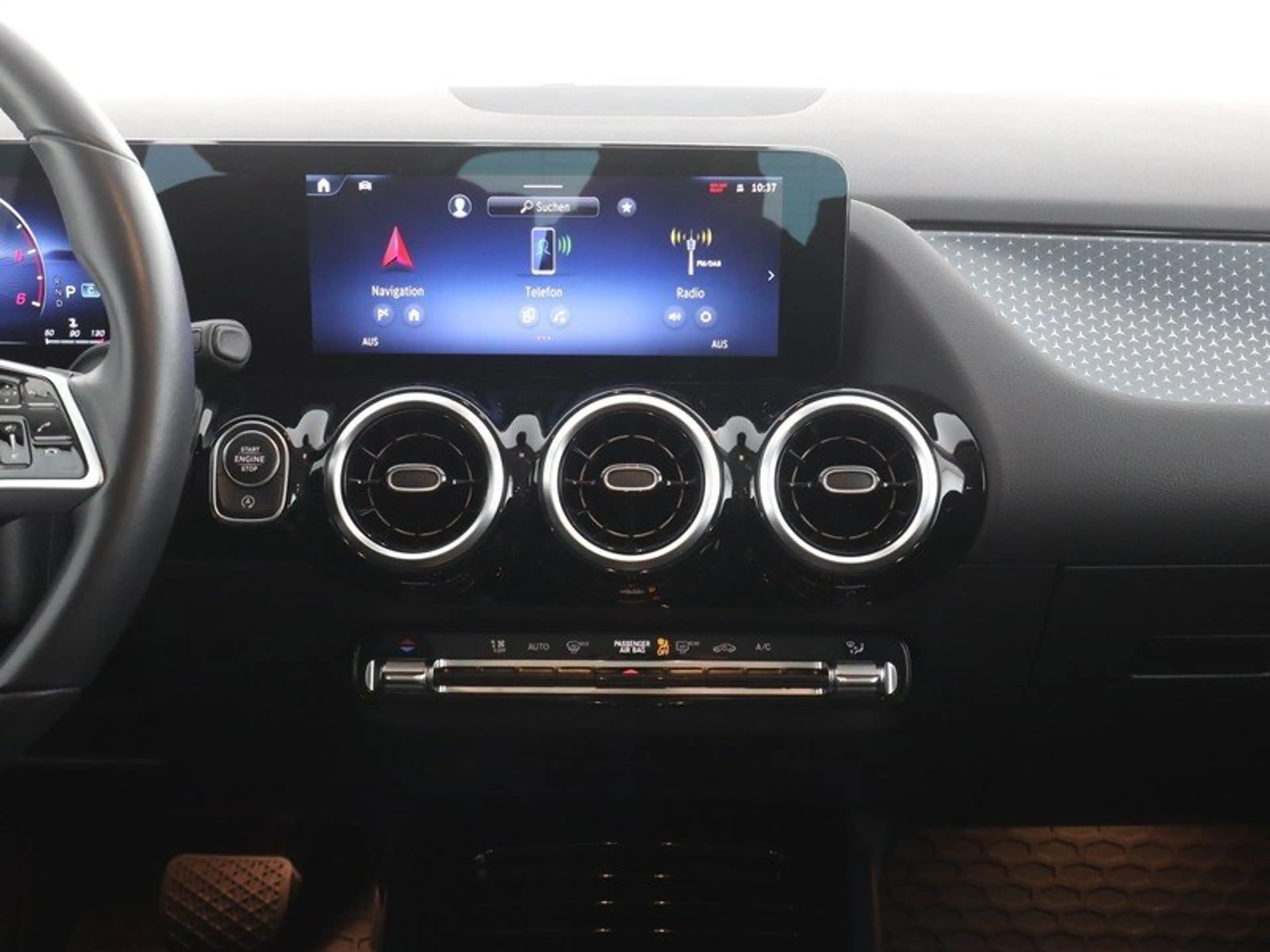 Mercedes-Benz B 220 d Preogres Advanced LED Totwink SHZ Kamera — photo 9
