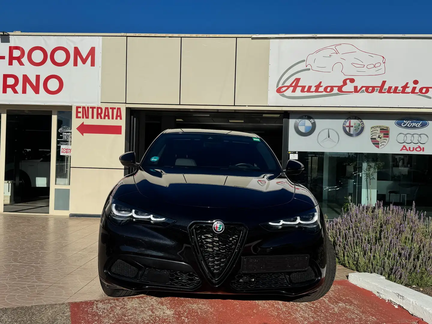 Alfa Romeo Stelvio Stelvio 2.2 t Veloce AT8 Q4 210cv auto Schwarz - 2