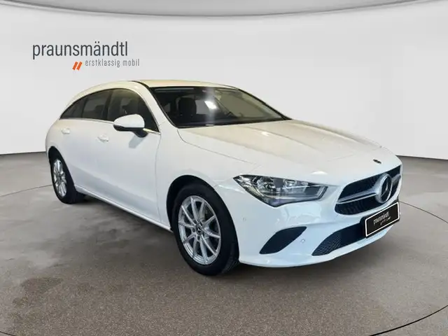 Mercedes-Benz CLA 180 d 8 ATG AHK/Dist/PTS/MBUX/SHZ/LMR17"/NAV