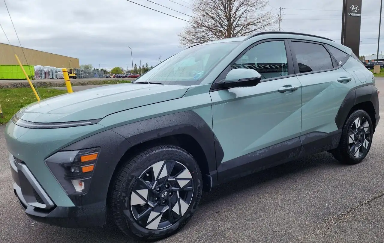Hyundai KONA снимка Hyundai KONA