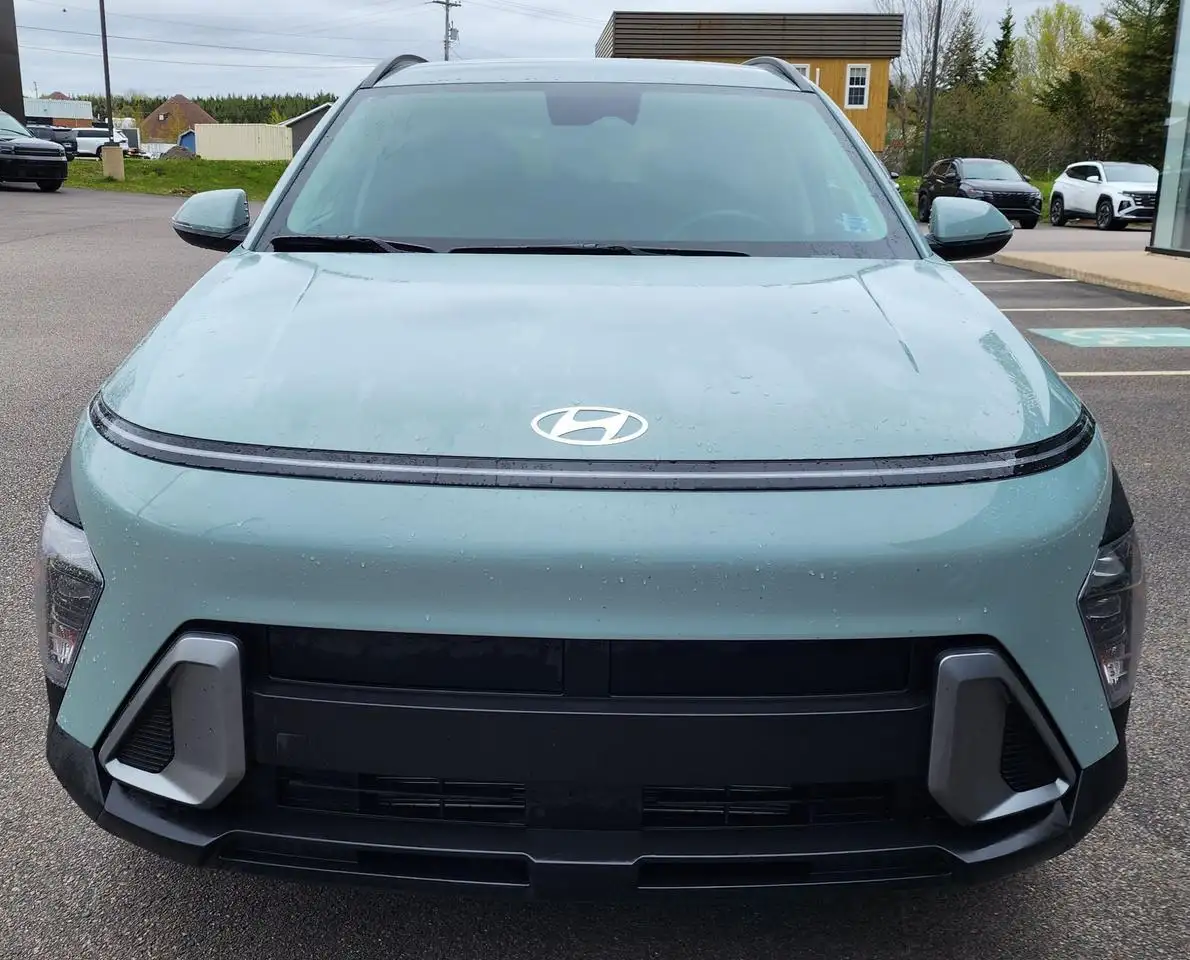 Hyundai KONA снимка Hyundai KONA