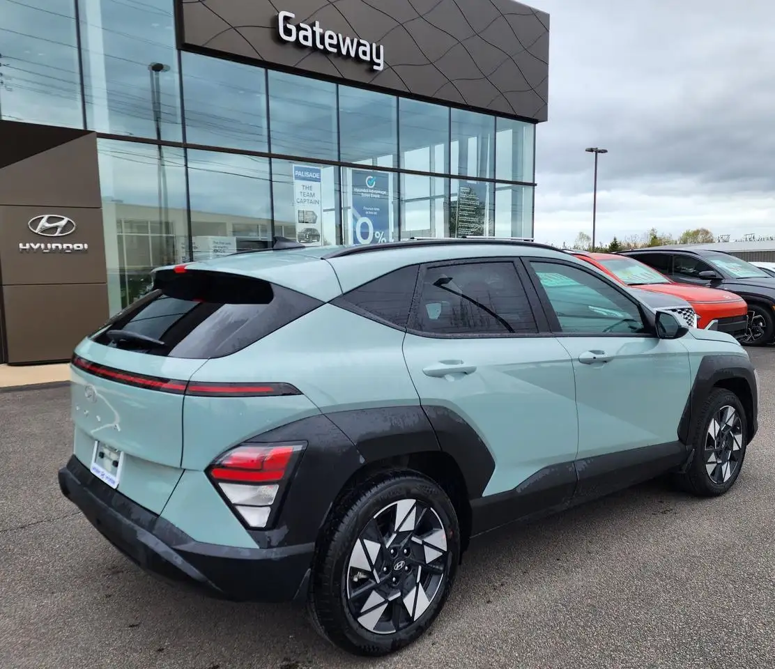 Hyundai KONA снимка Hyundai KONA