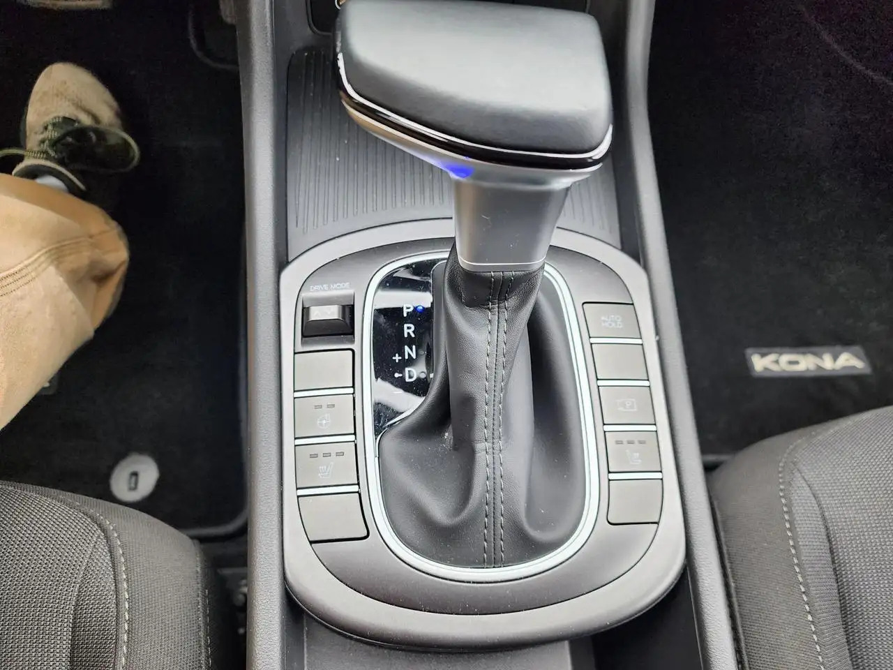 Hyundai KONA снимка Hyundai KONA