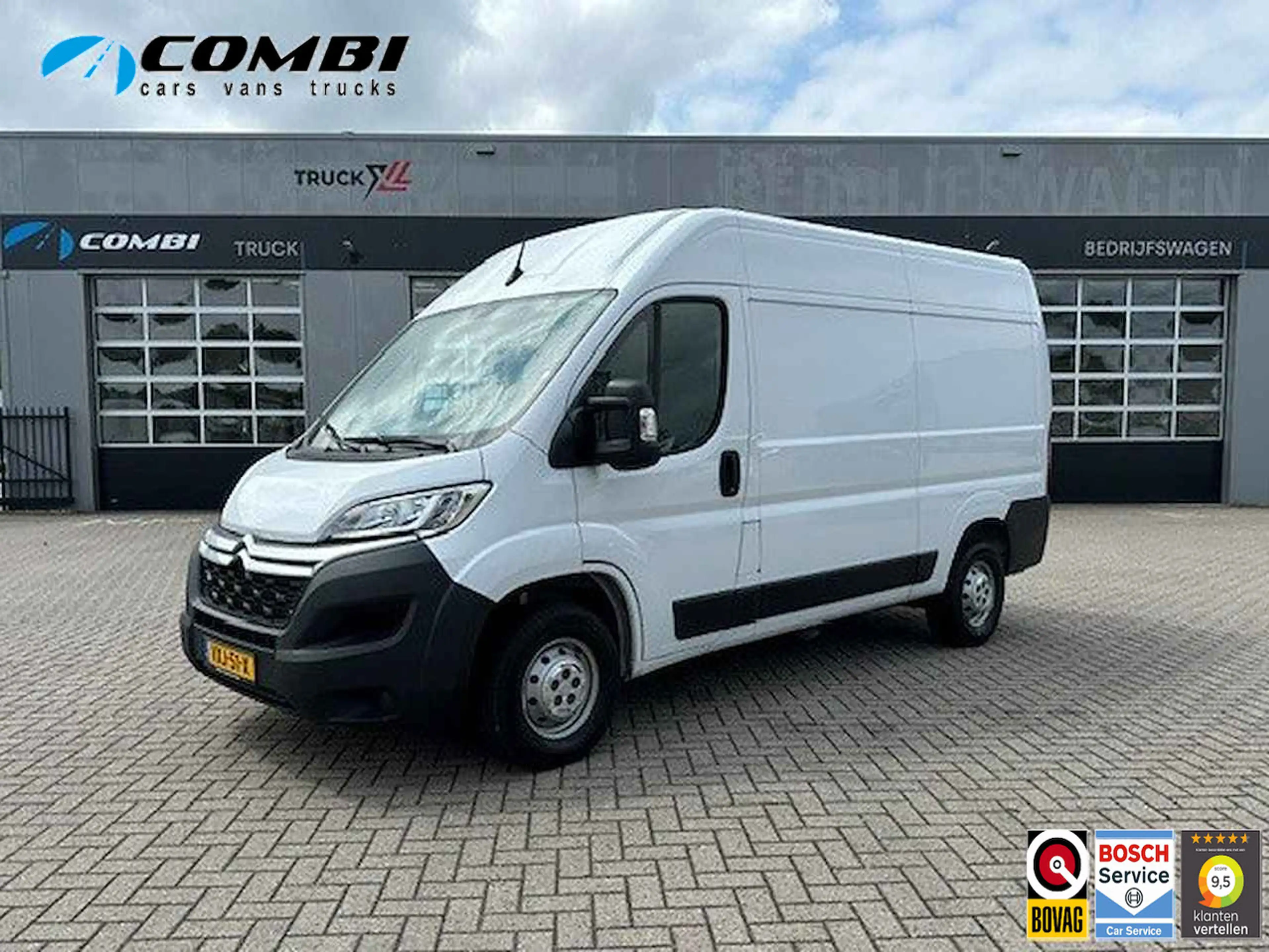 Citroen Jumper 2.2 BlueHDi 140pk L2H2 Zwaar 3.5t  Trekhaak/Camer