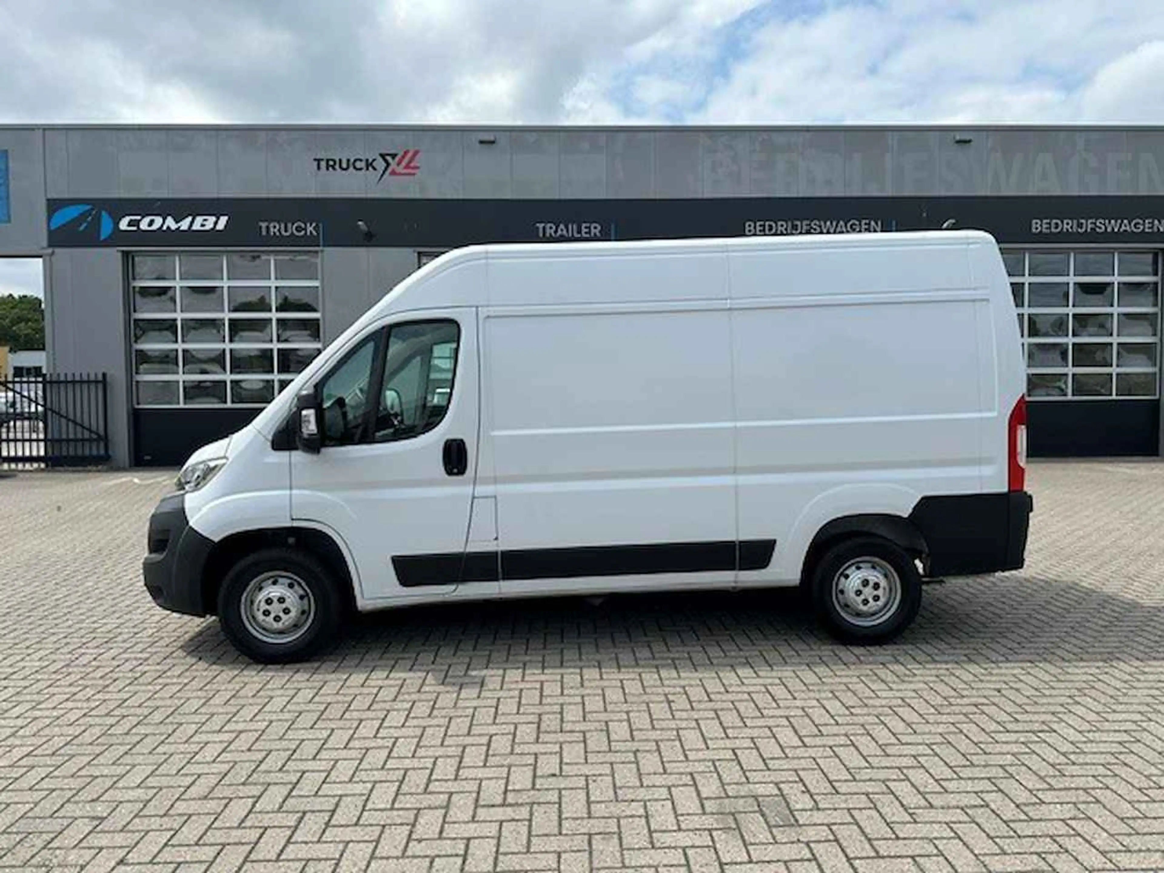 Citroen Jumper 2.2 BlueHDi 140pk L2H2 Zwaar 3.5t  Trekhaak/Camer — photo 3