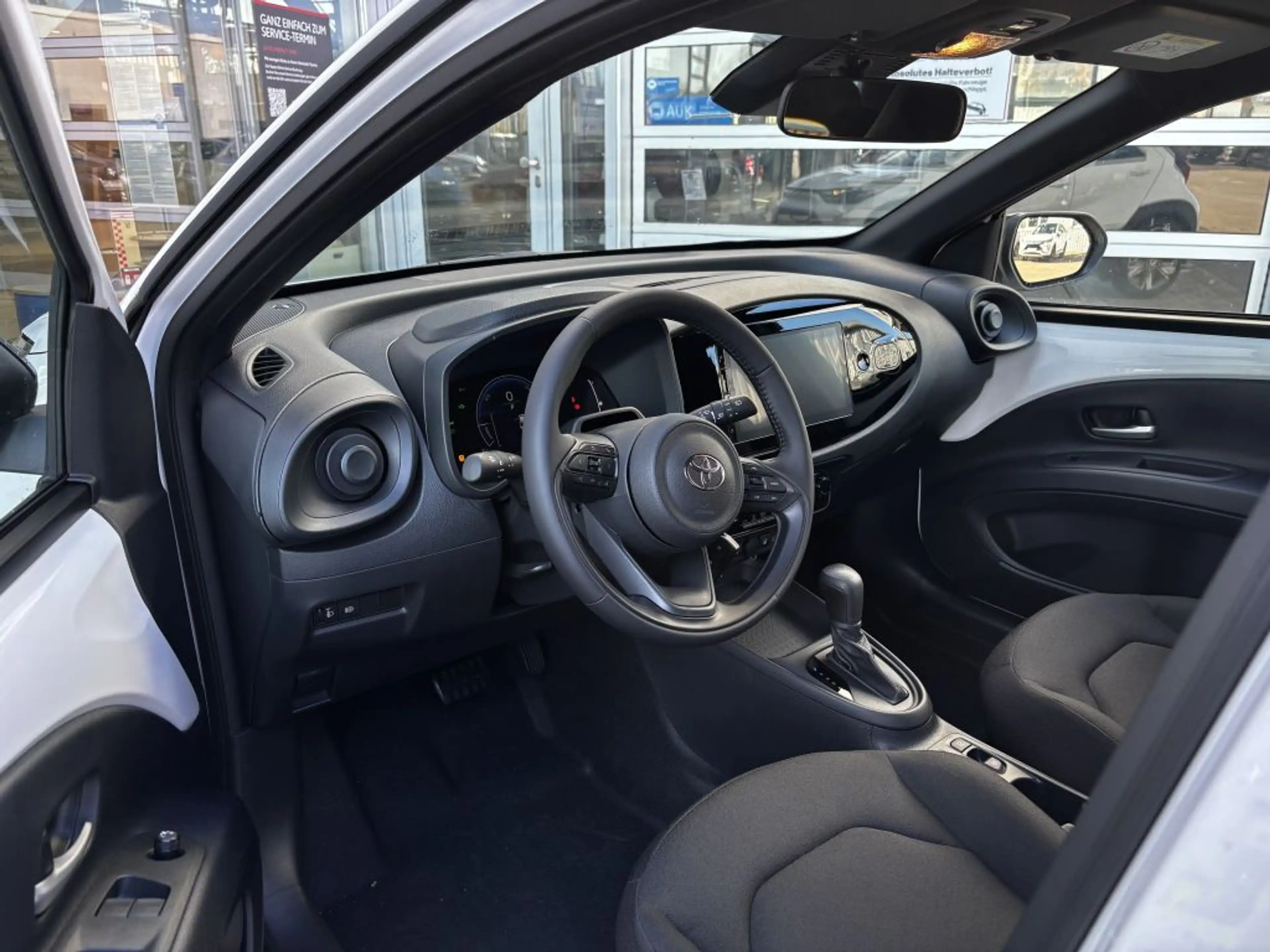 Toyota Aygo X 1,5 Hybrid Active (AB7) — photo 8