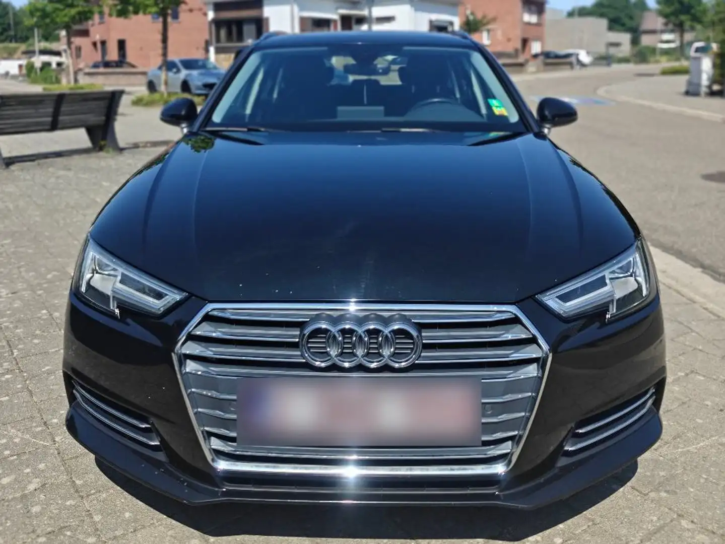 Audi A4 A4 Avant 2.0 TDi Design Zwart - 2