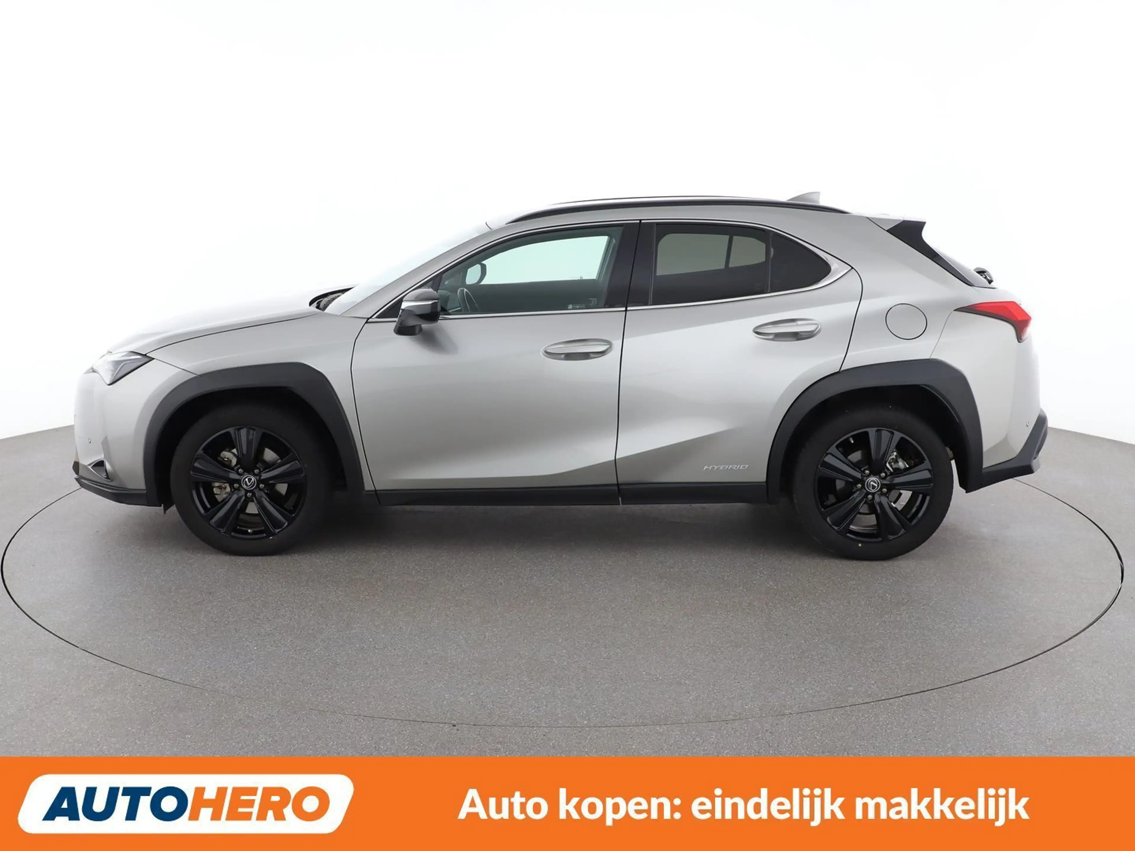 Lexus UX 250h UX 250h Midnight Edition — photo 3