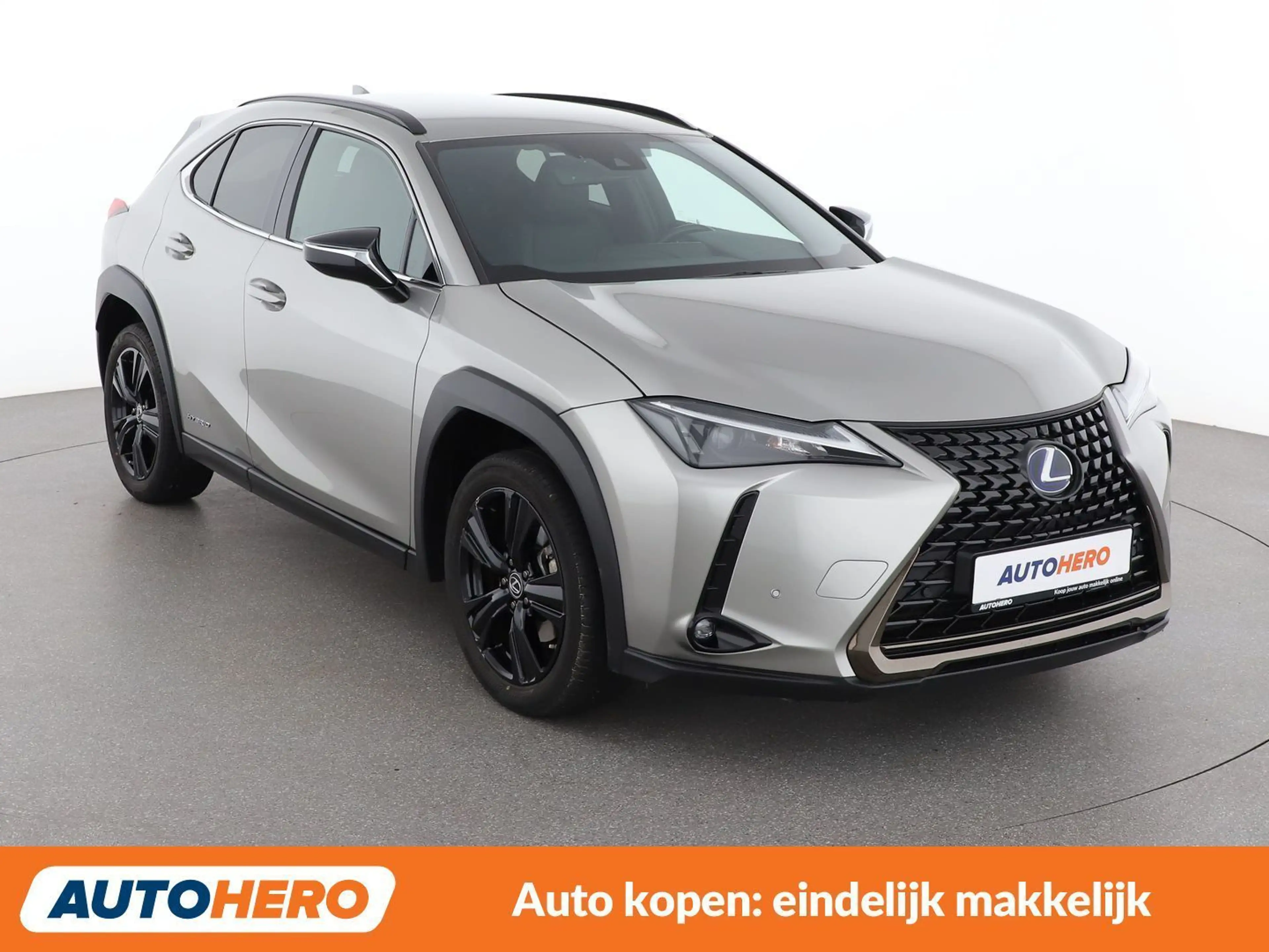 Lexus UX 250h UX 250h Midnight Edition — photo 8