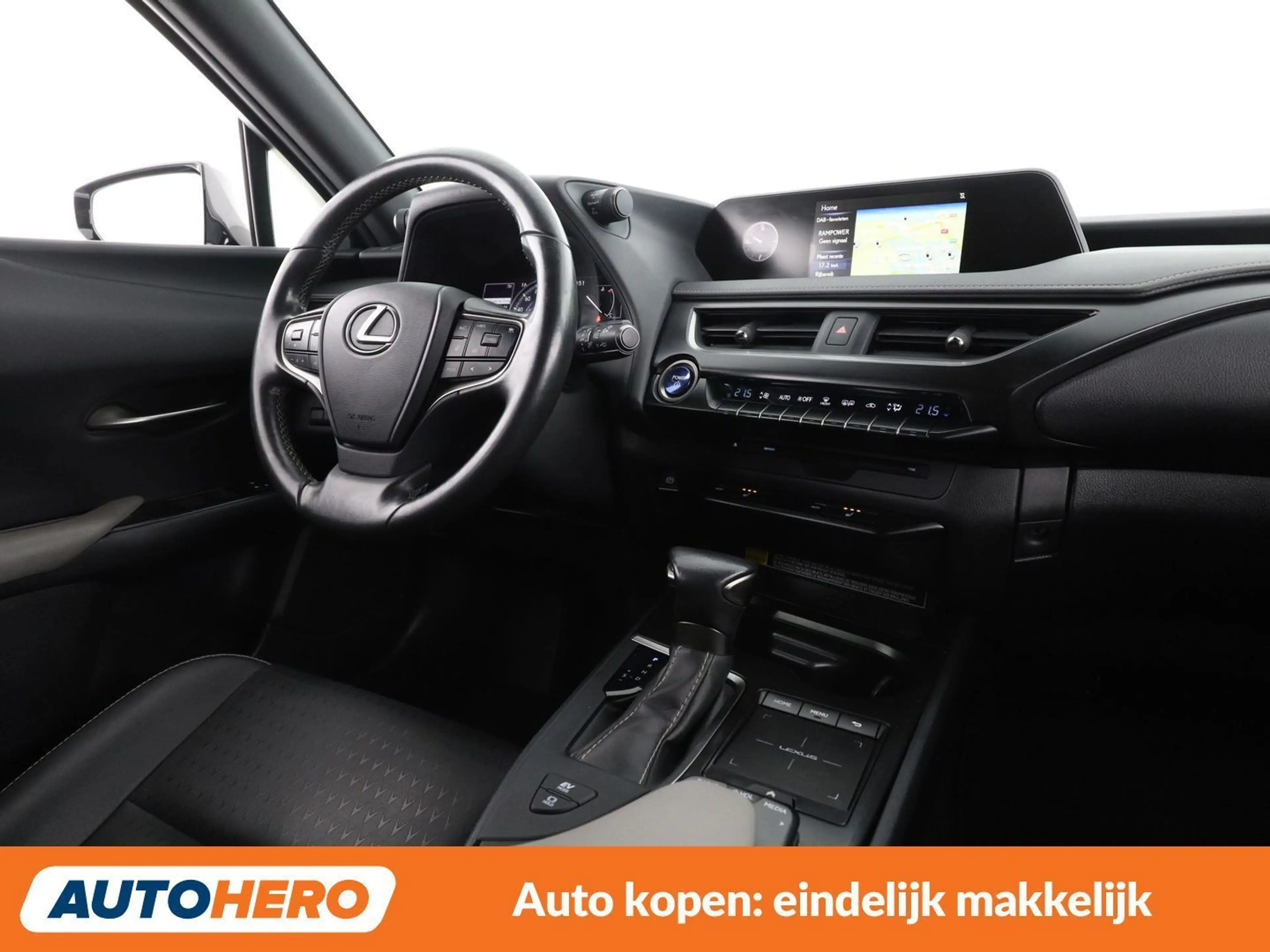 Lexus UX 250h UX 250h Midnight Edition — photo 13
