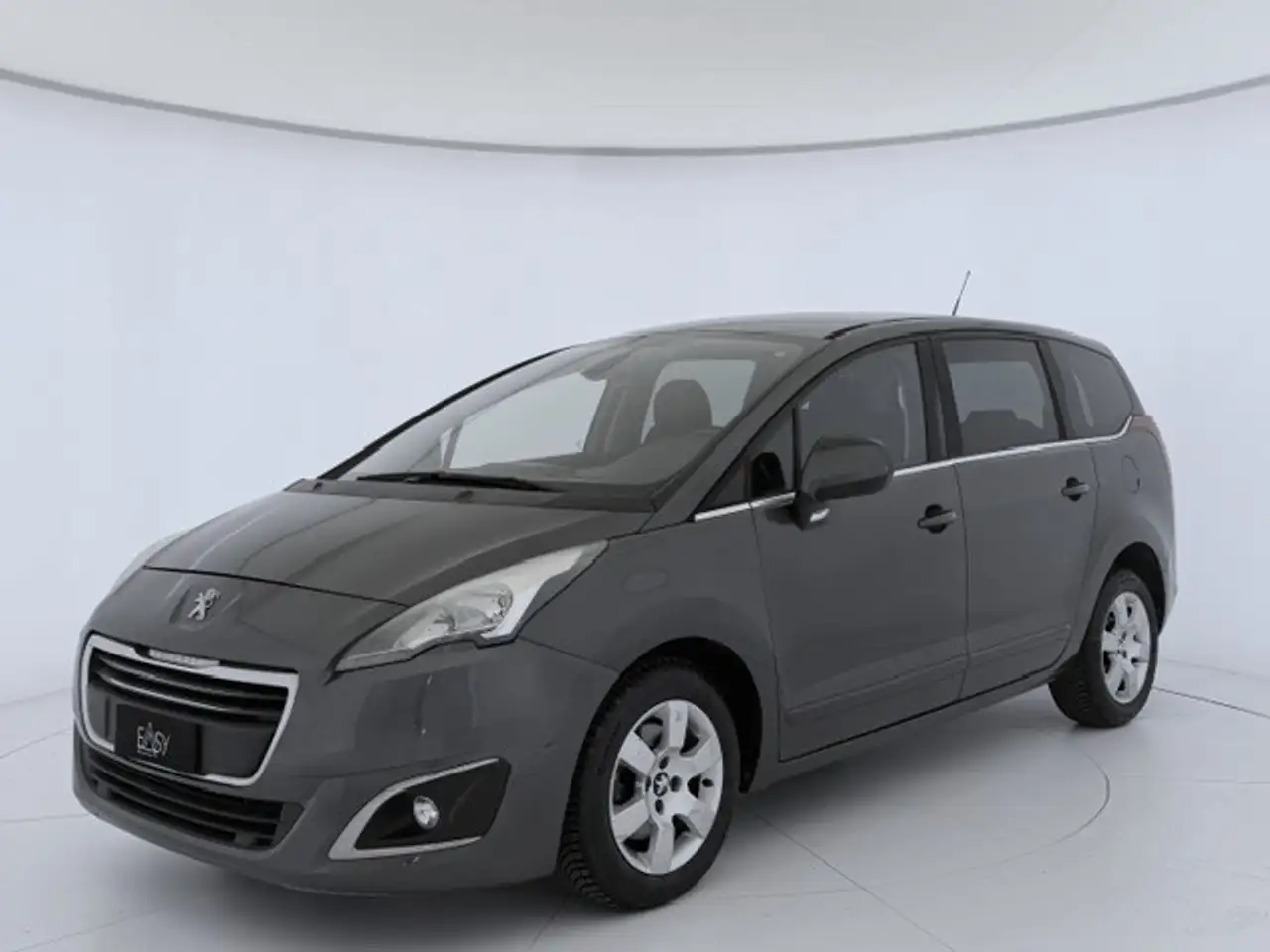 2015 Peugeot 5008 1.6 bluehdi - NEOPATENTATI, photograph 1