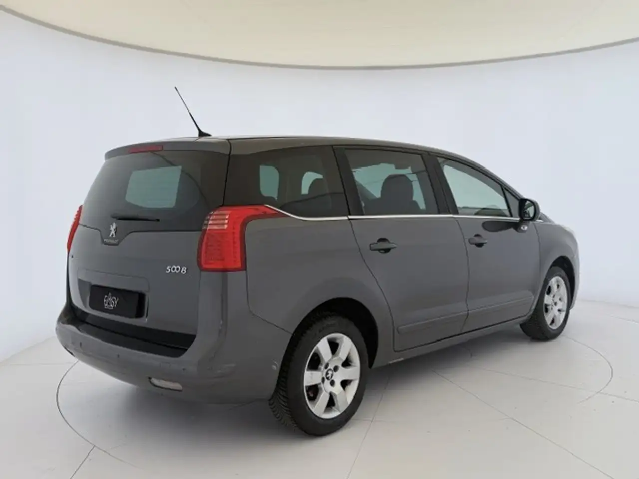 2015 Peugeot 5008 1.6 bluehdi - NEOPATENTATI, photograph 6