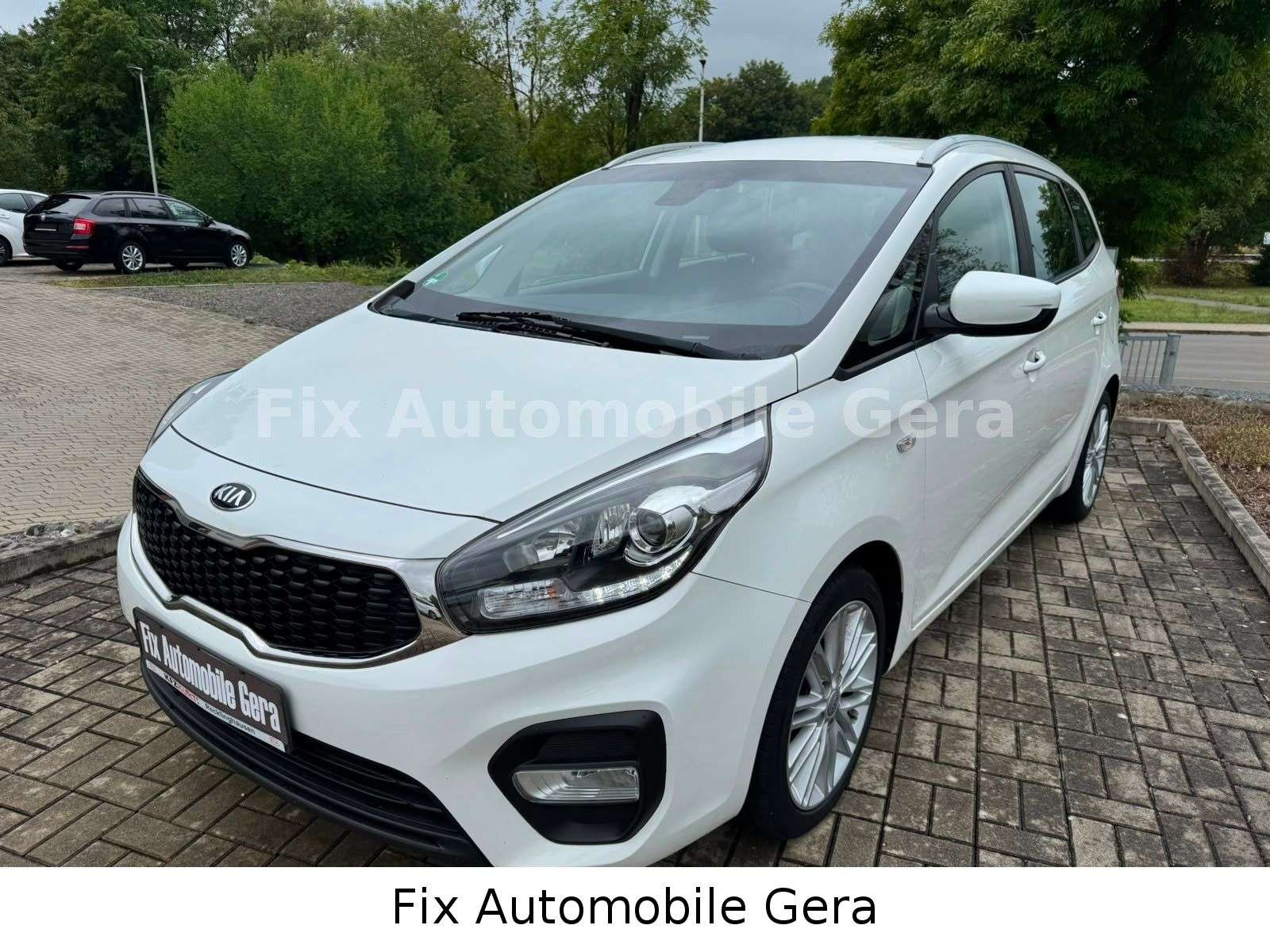 Kia Carens