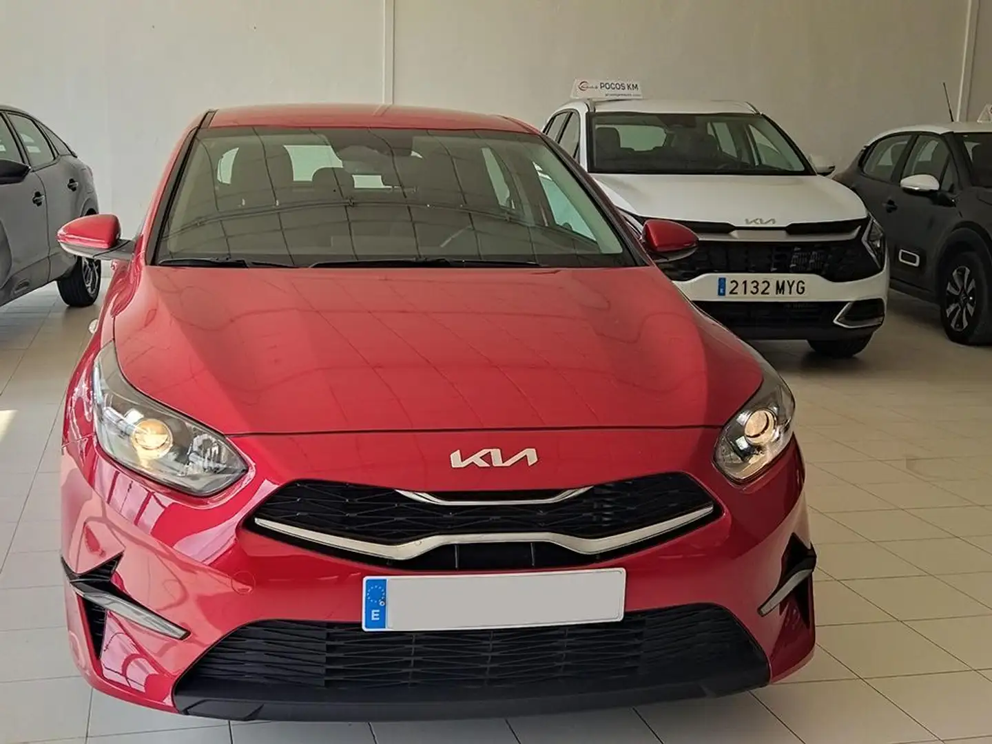 Kia Ceed / cee'd 1.0 T-GDI 74KW DRIVE 5P Червоний - 2