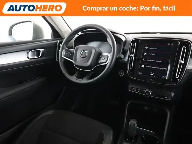 Volvo XC40 view 14