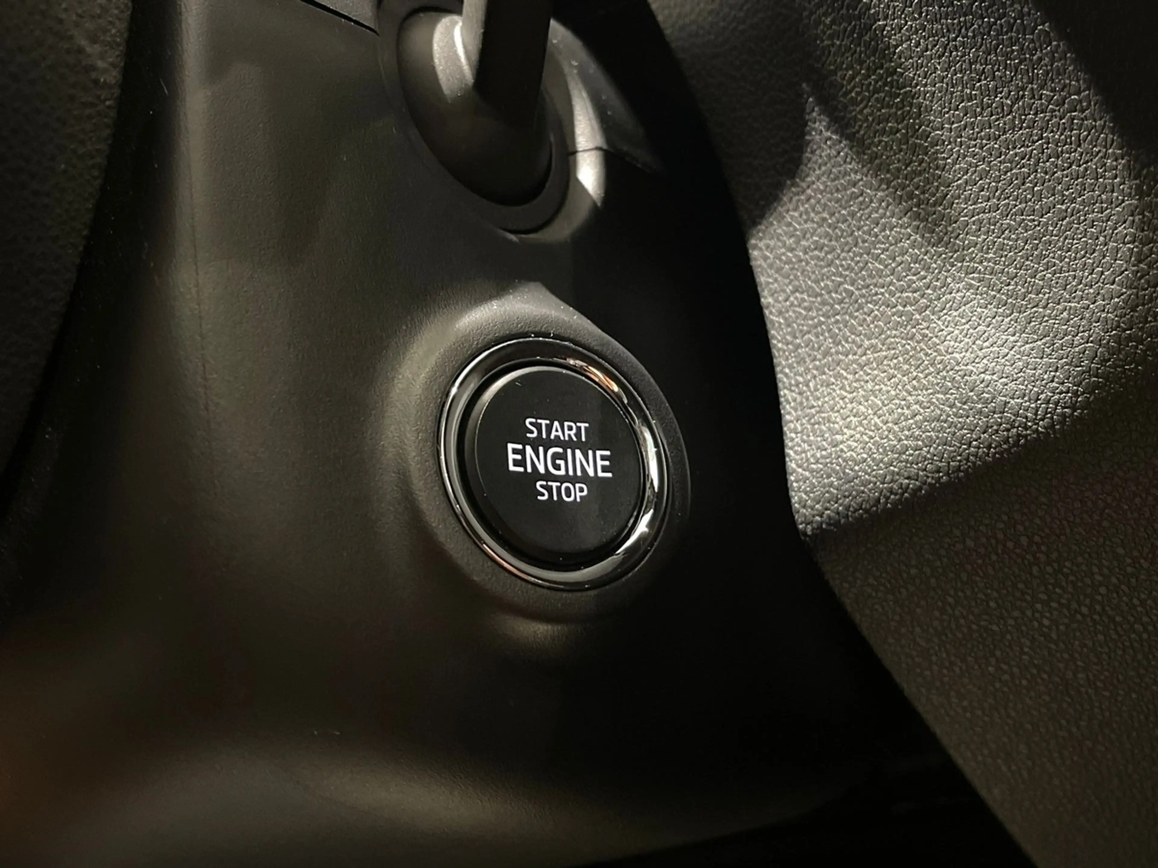 Skoda Fabia 1.0 TSI Winter PANO LED 5J Garantie — photo 14