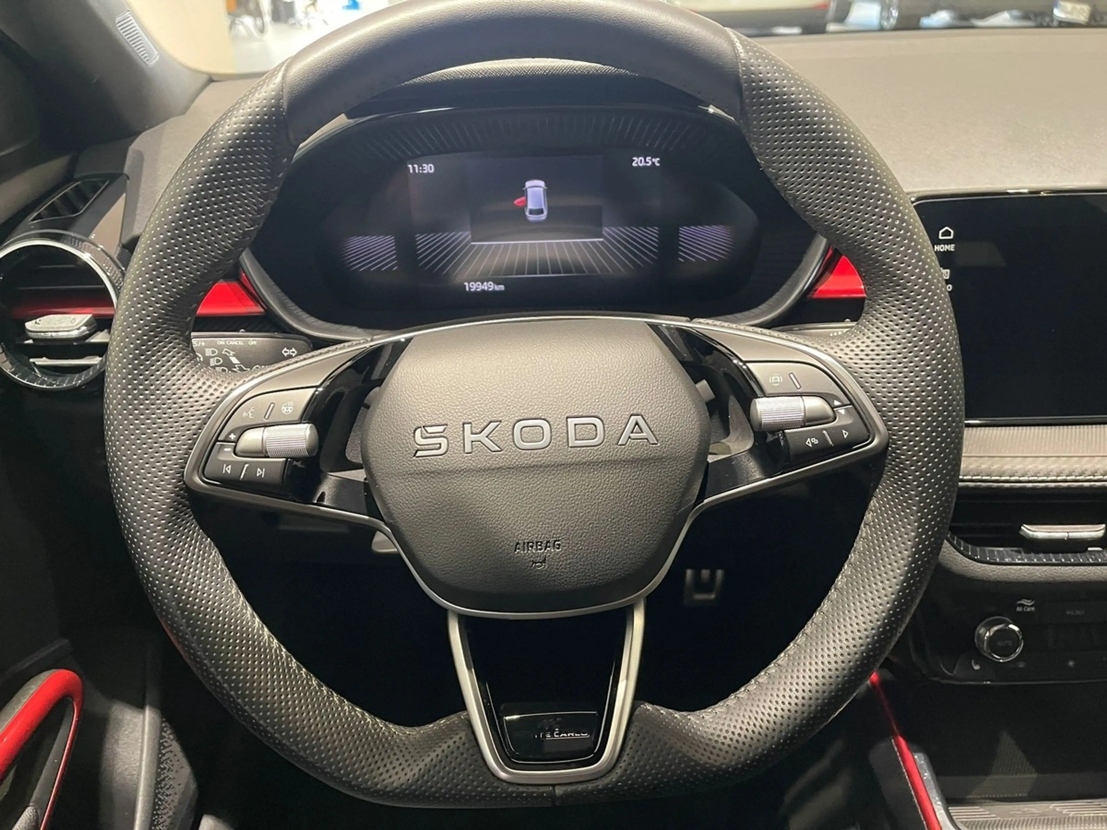 Skoda Fabia 1.0 TSI Winter PANO LED 5J Garantie — photo 13