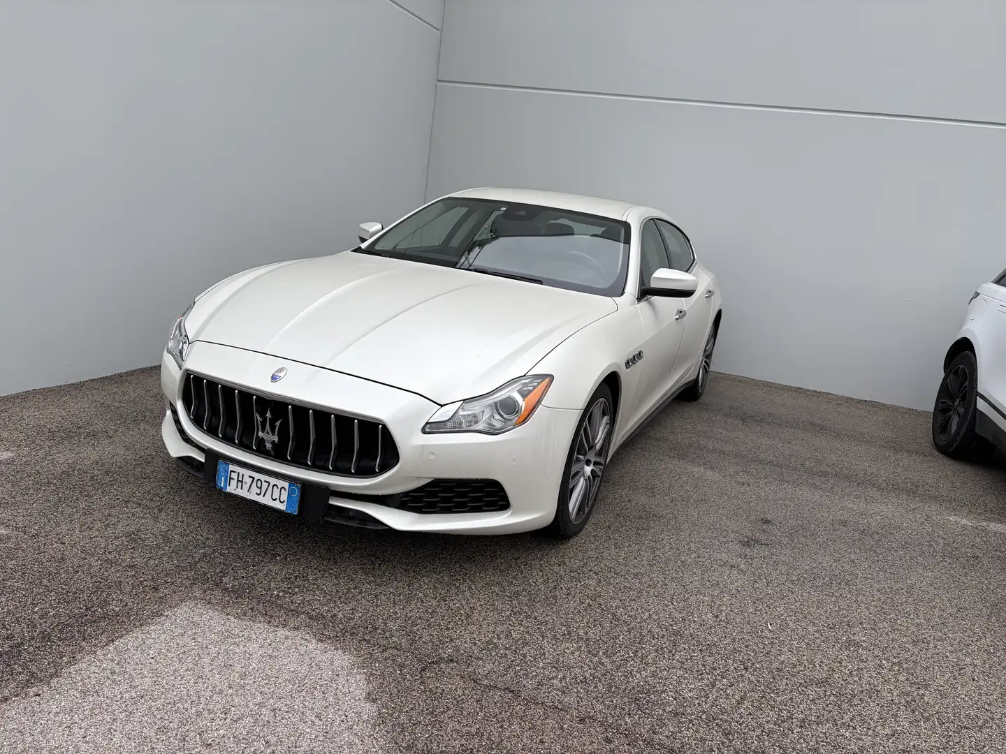 Maserati Quattroporte 3.0 V6 ds Granlusso 250cv auto Bianco - 2