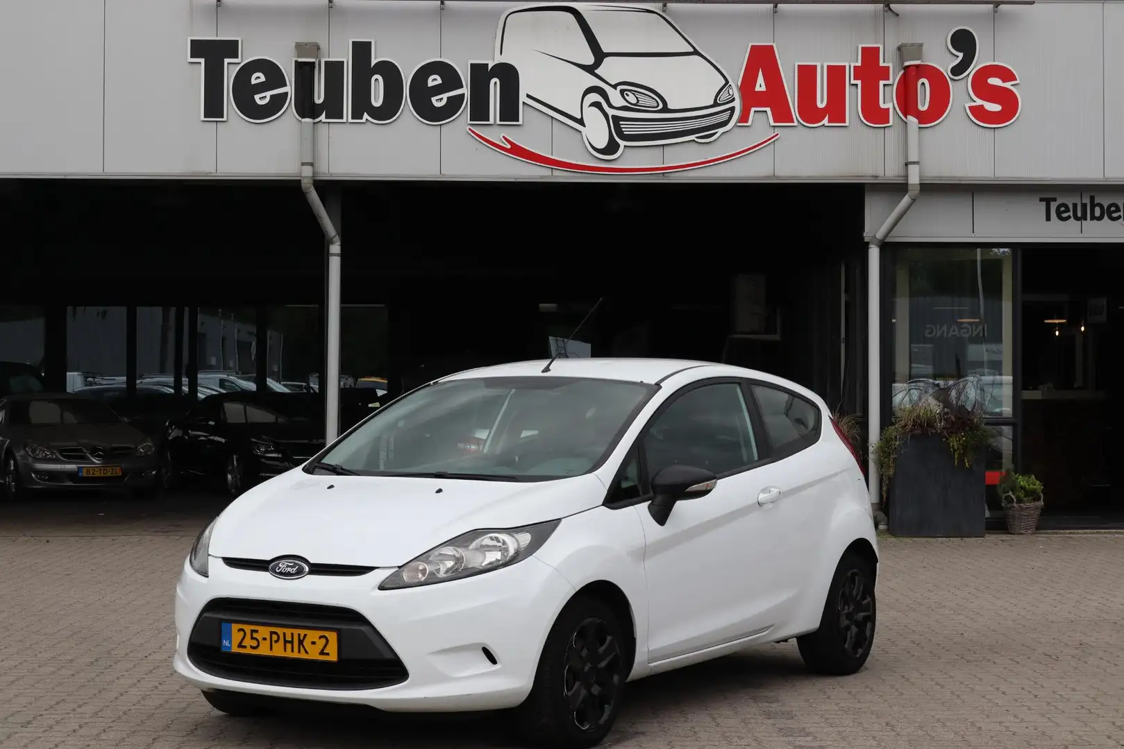Ford Fiesta 1.25 Limited Airco, Elektrische ramen, Radio cd sp Weiß - 1