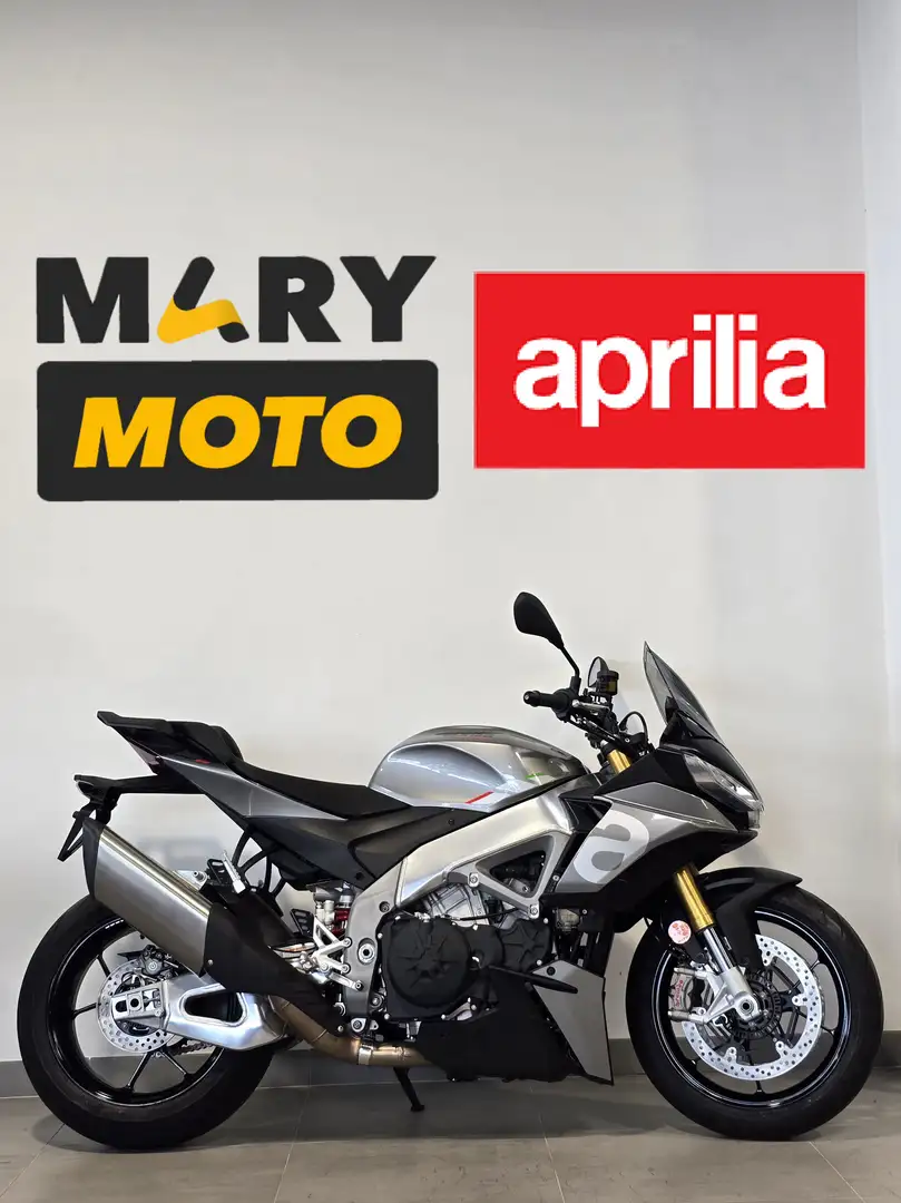 Aprilia Tuono Gris - 1