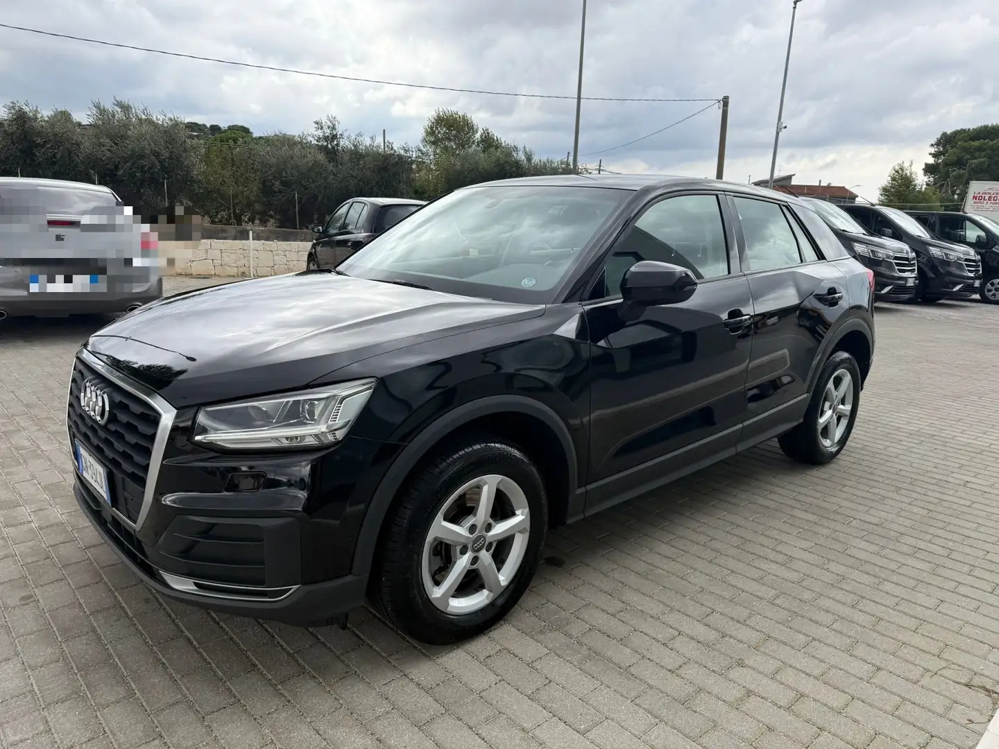 Audi Q2 Q2 I 2018 1.6 tdi Design s-tronic Schwarz - 2
