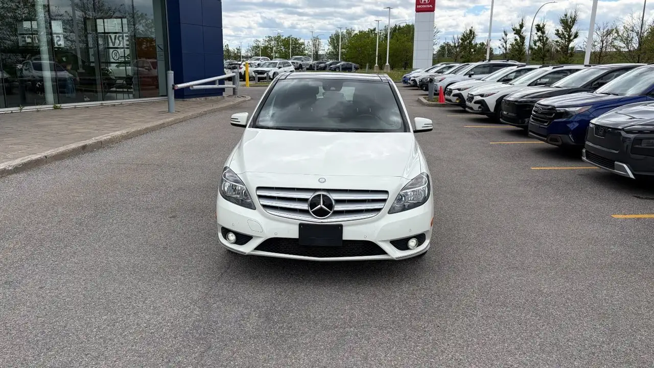Mercedes-Benz B-Class снимка Mercedes-Benz B-Class