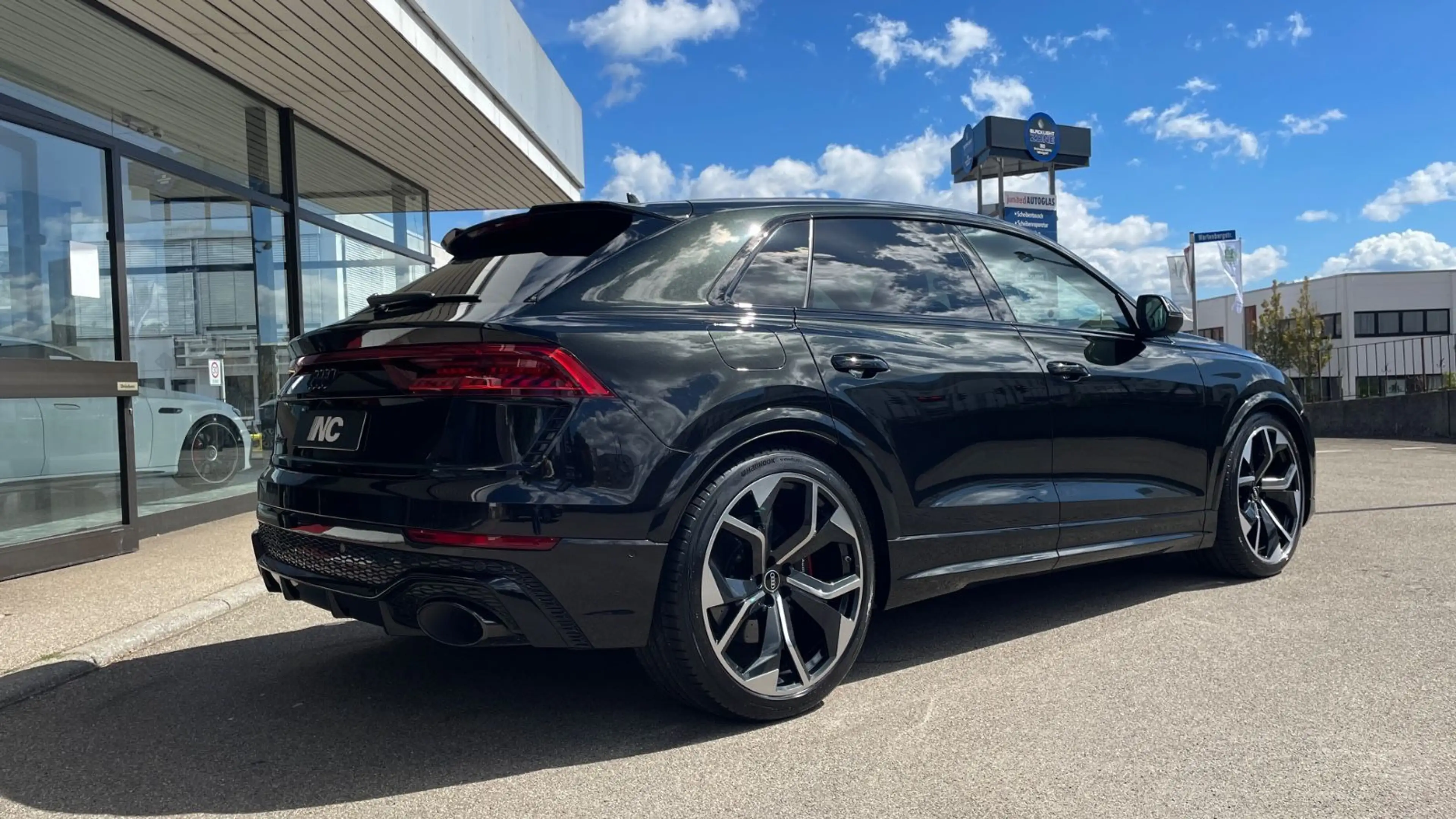 Audi RS Q8 *Dynamik Plus*305 KM/h*23 Zoll*Top!Wie neu! — photo 2