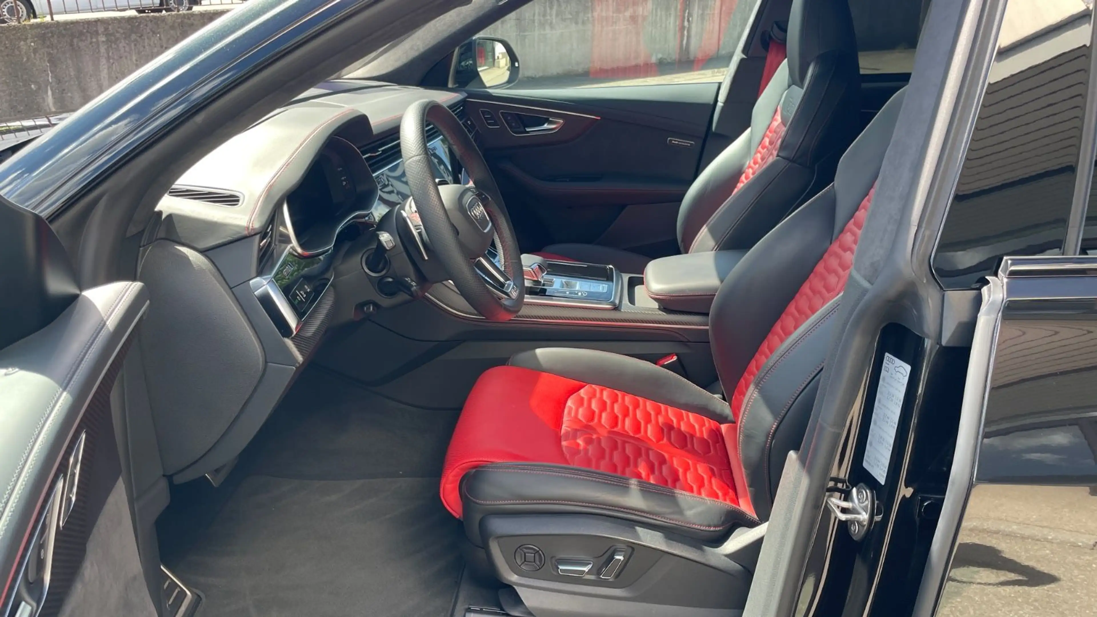 Audi RS Q8 *Dynamik Plus*305 KM/h*23 Zoll*Top!Wie neu! — photo 10