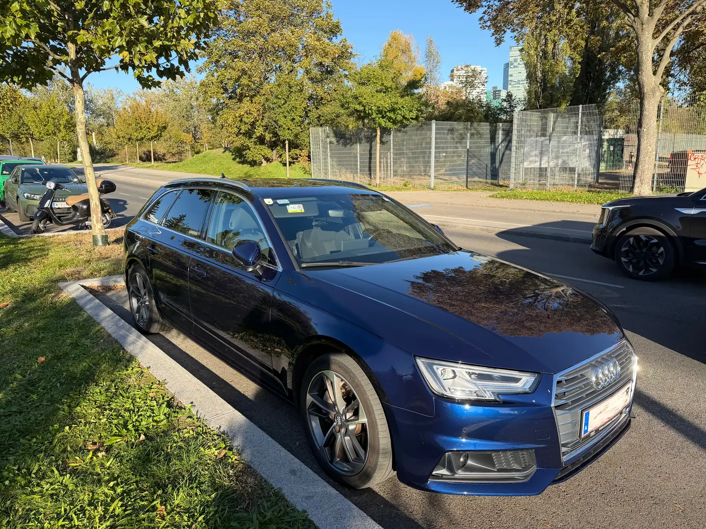 Audi A4 allroad A4 Allroad quattro 2,0 TDI quattro S-tronic Allroad Blau - 2