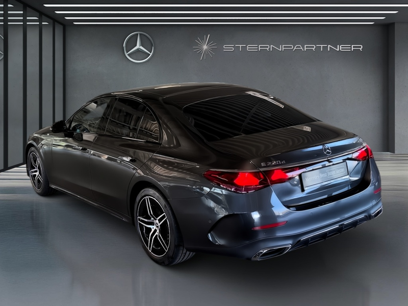 Mercedes-Benz E 220 d  AMG+MBUX+PANO+DISTR+NIGHT+LED+KAMERA — photo 7