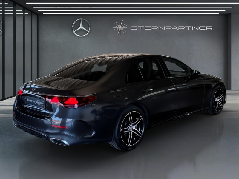 Mercedes-Benz E 220 d  AMG+MBUX+PANO+DISTR+NIGHT+LED+KAMERA — photo 11