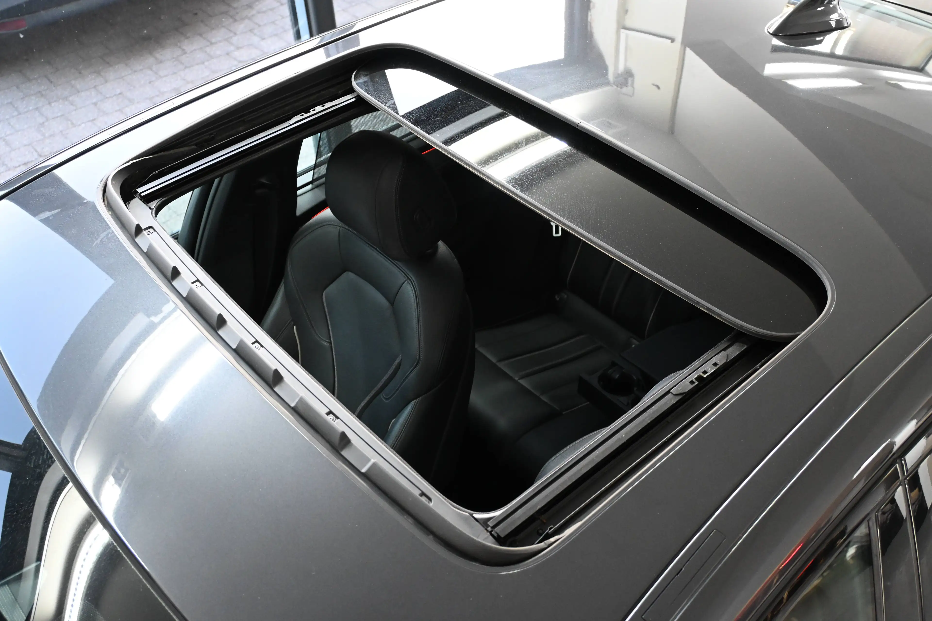BMW 520 dAS | M Sportpakket | Automaat F1 | Opendak | Camera | Navigatie | Xenon | Leder | Ambient | FULL Model 2019 — photo 12