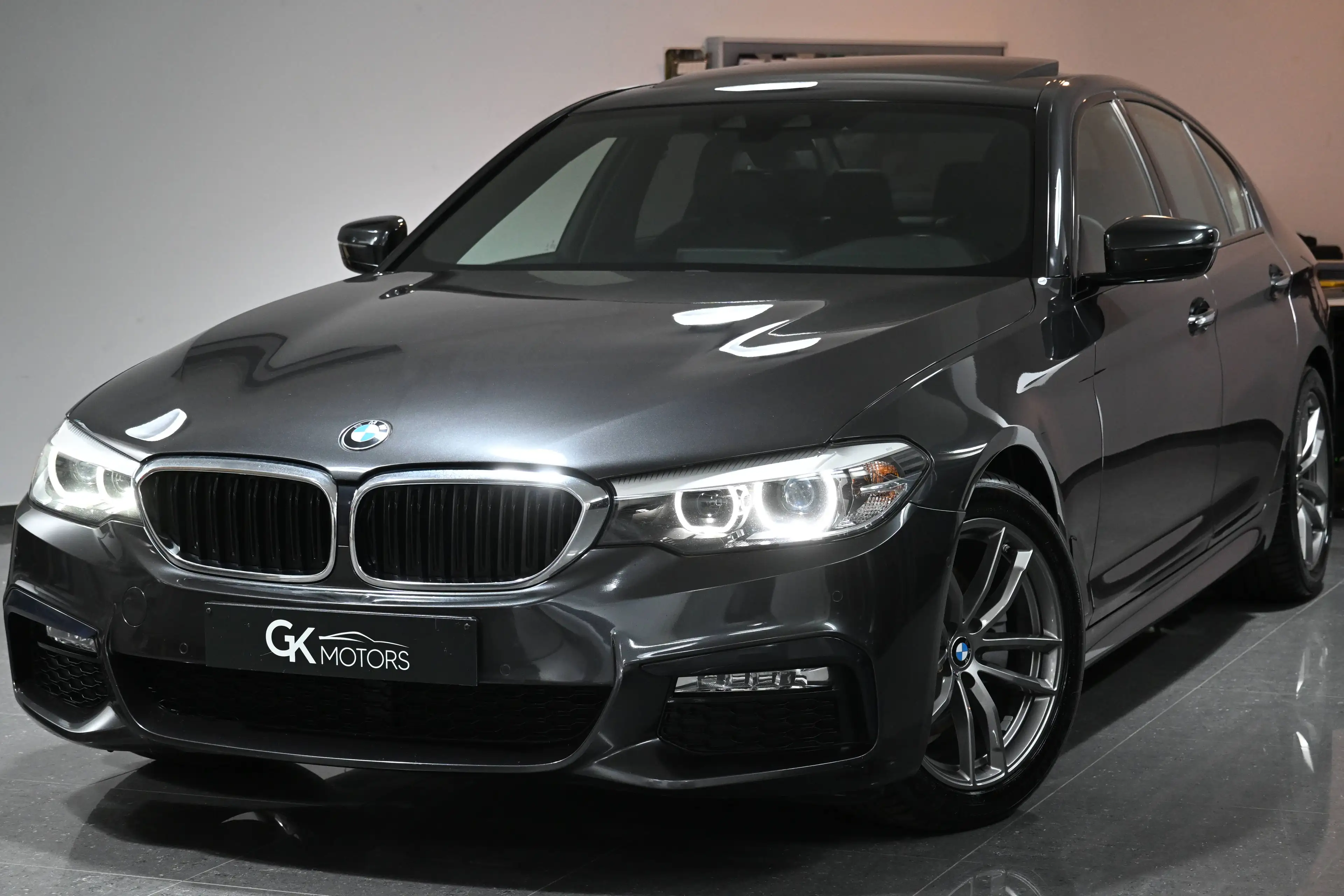 BMW 520 dAS | M Sportpakket | Automaat F1 | Opendak | Camera | Navigatie | Xenon | Leder | Ambient | FULL Model 2019