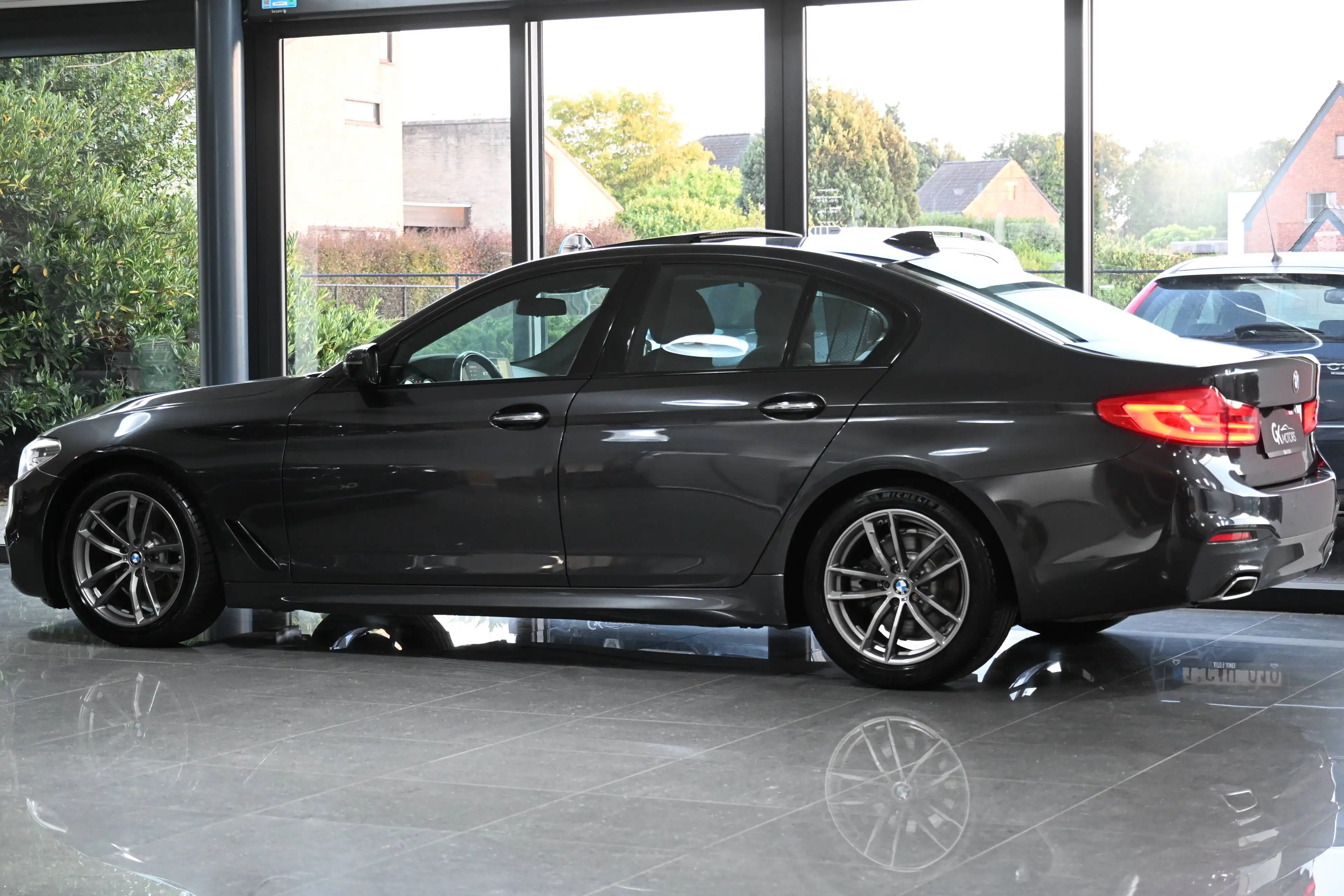 BMW 520 dAS | M Sportpakket | Automaat F1 | Opendak | Camera | Navigatie | Xenon | Leder | Ambient | FULL Model 2019 — photo 6