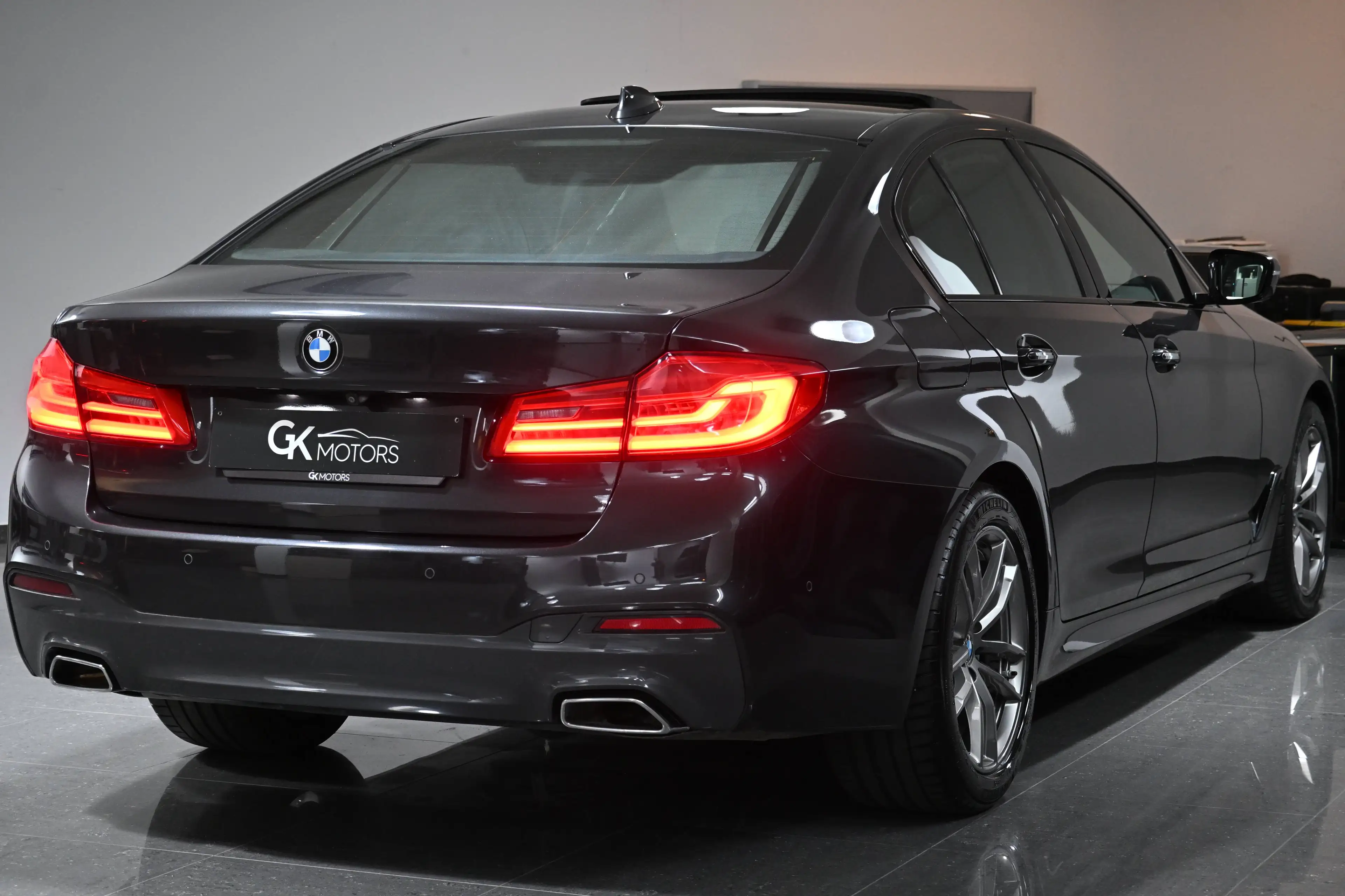 BMW 520 dAS | M Sportpakket | Automaat F1 | Opendak | Camera | Navigatie | Xenon | Leder | Ambient | FULL Model 2019 — photo 7