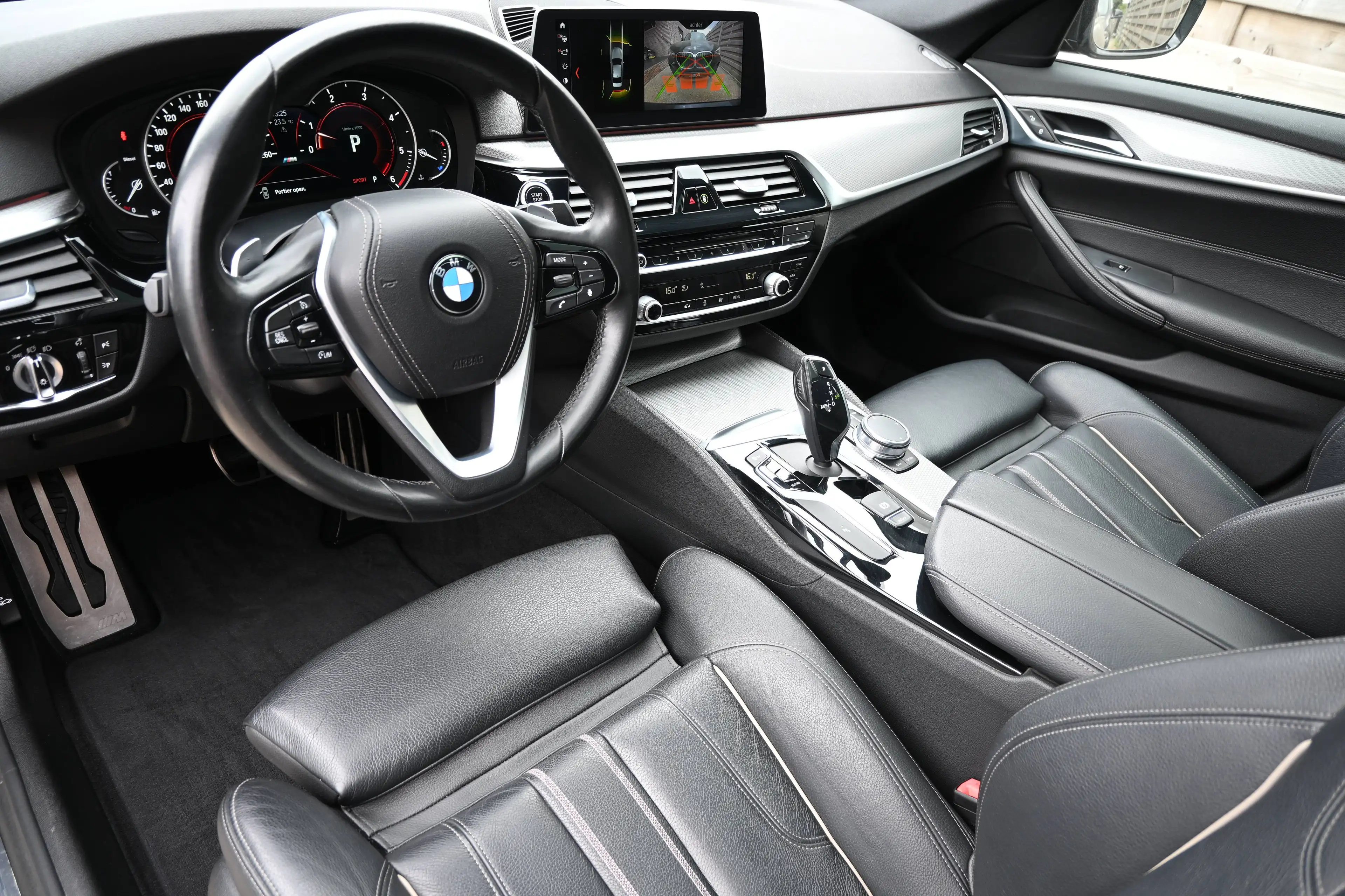 BMW 520 dAS | M Sportpakket | Automaat F1 | Opendak | Camera | Navigatie | Xenon | Leder | Ambient | FULL Model 2019 — photo 13